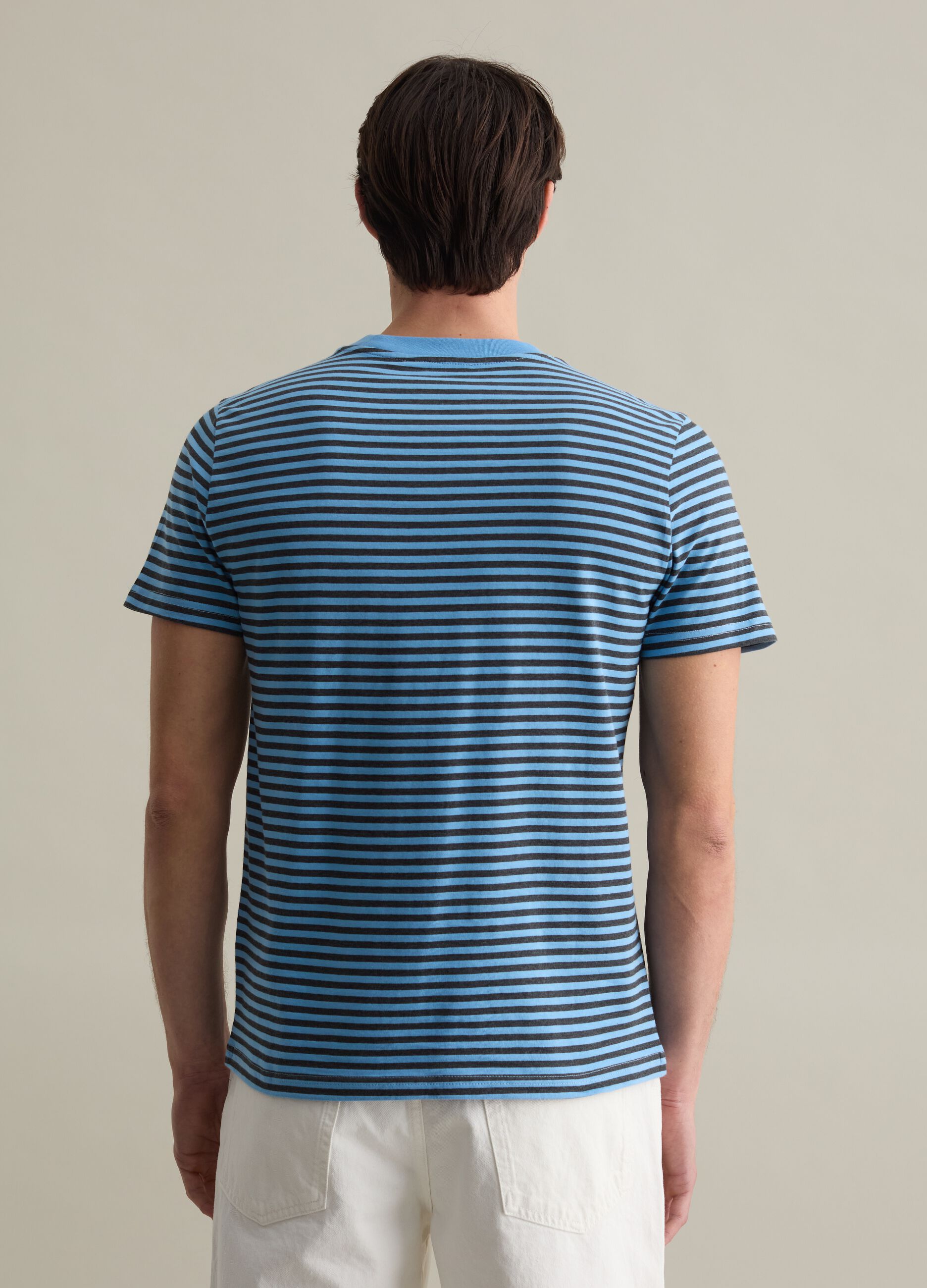 Striped T-shirt with round neck