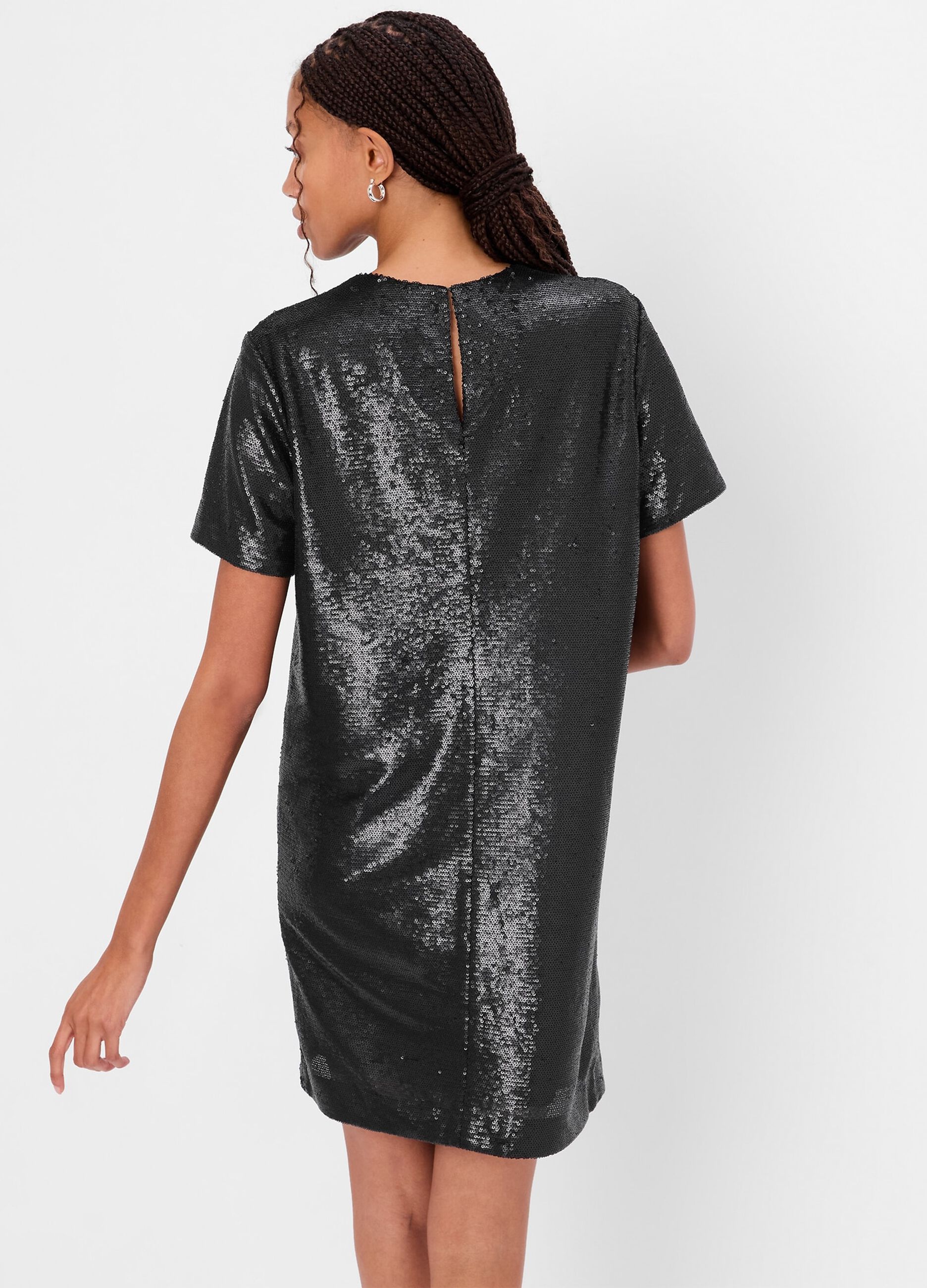 Abito corto in paillettes