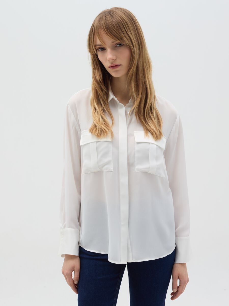 Shirt with satin details_0