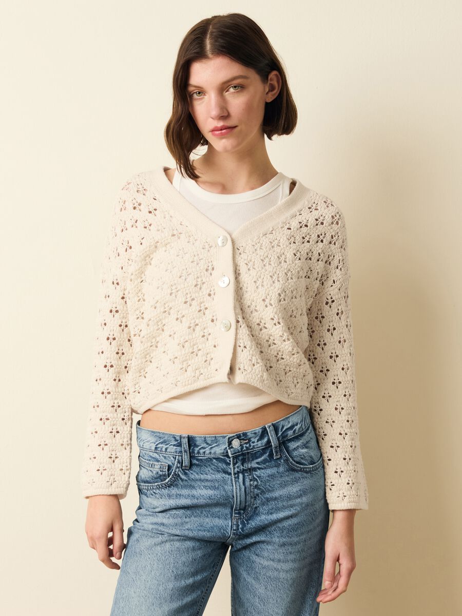 Crochet cardigan with V neck_1