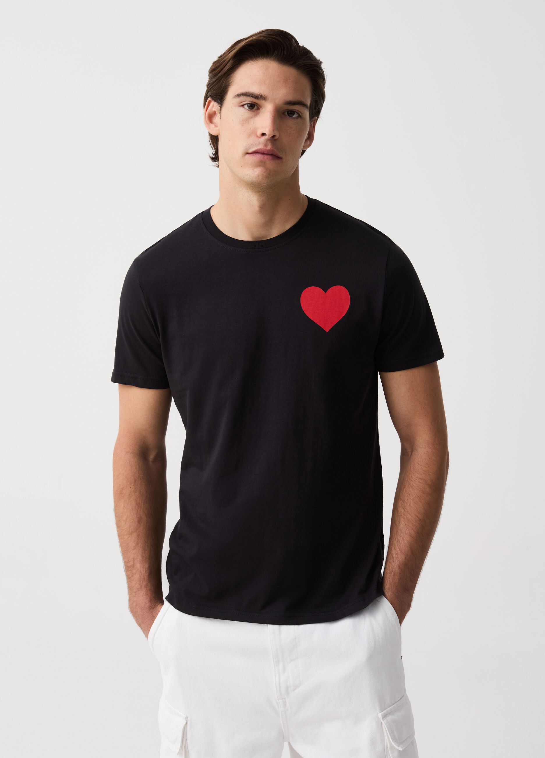 T-shirt with heart and lettering print
