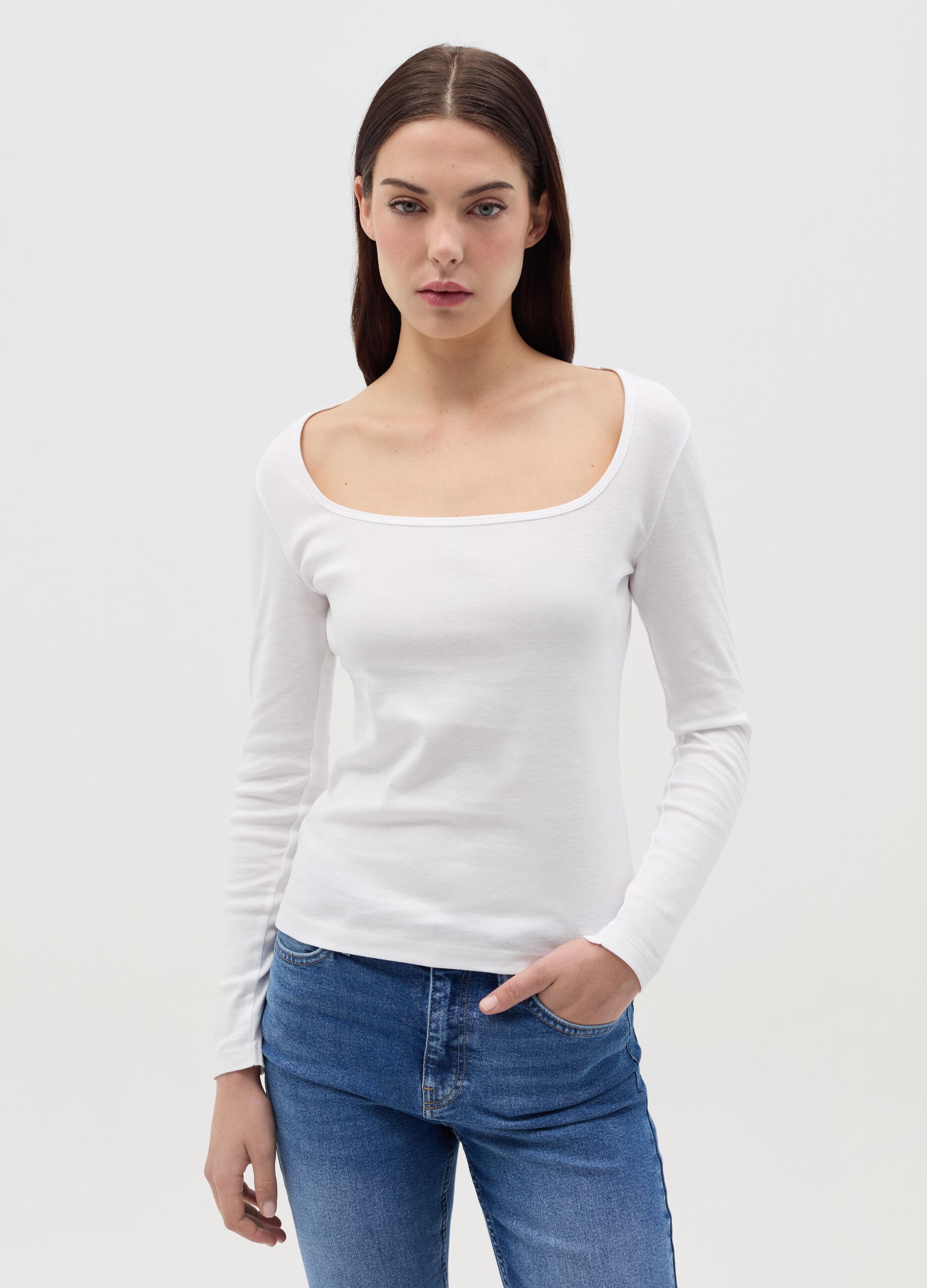 Cotton T-shirt with round neck