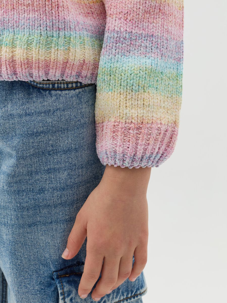 Pullover with multicoloured stripes_1