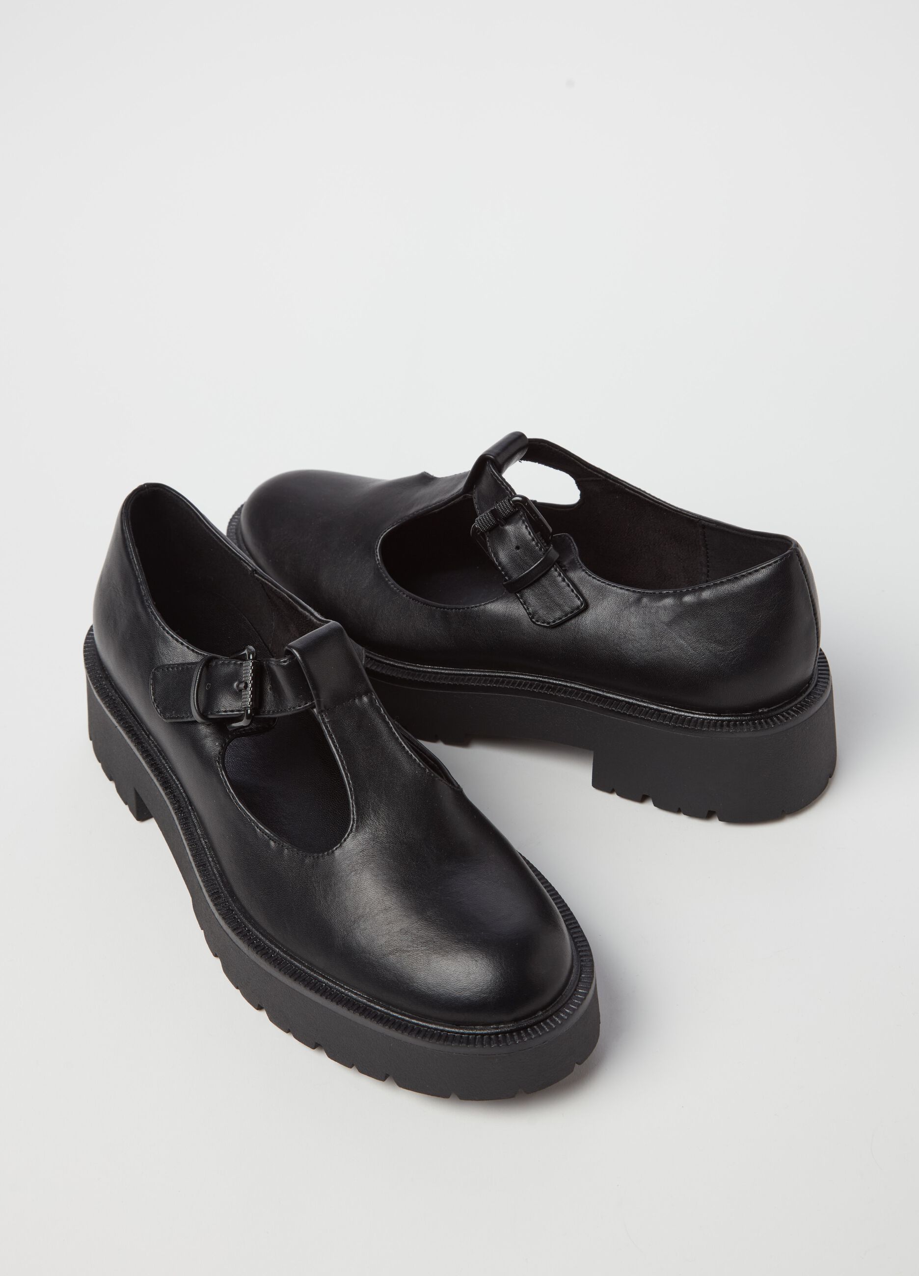Scarpe con occhielli clearance