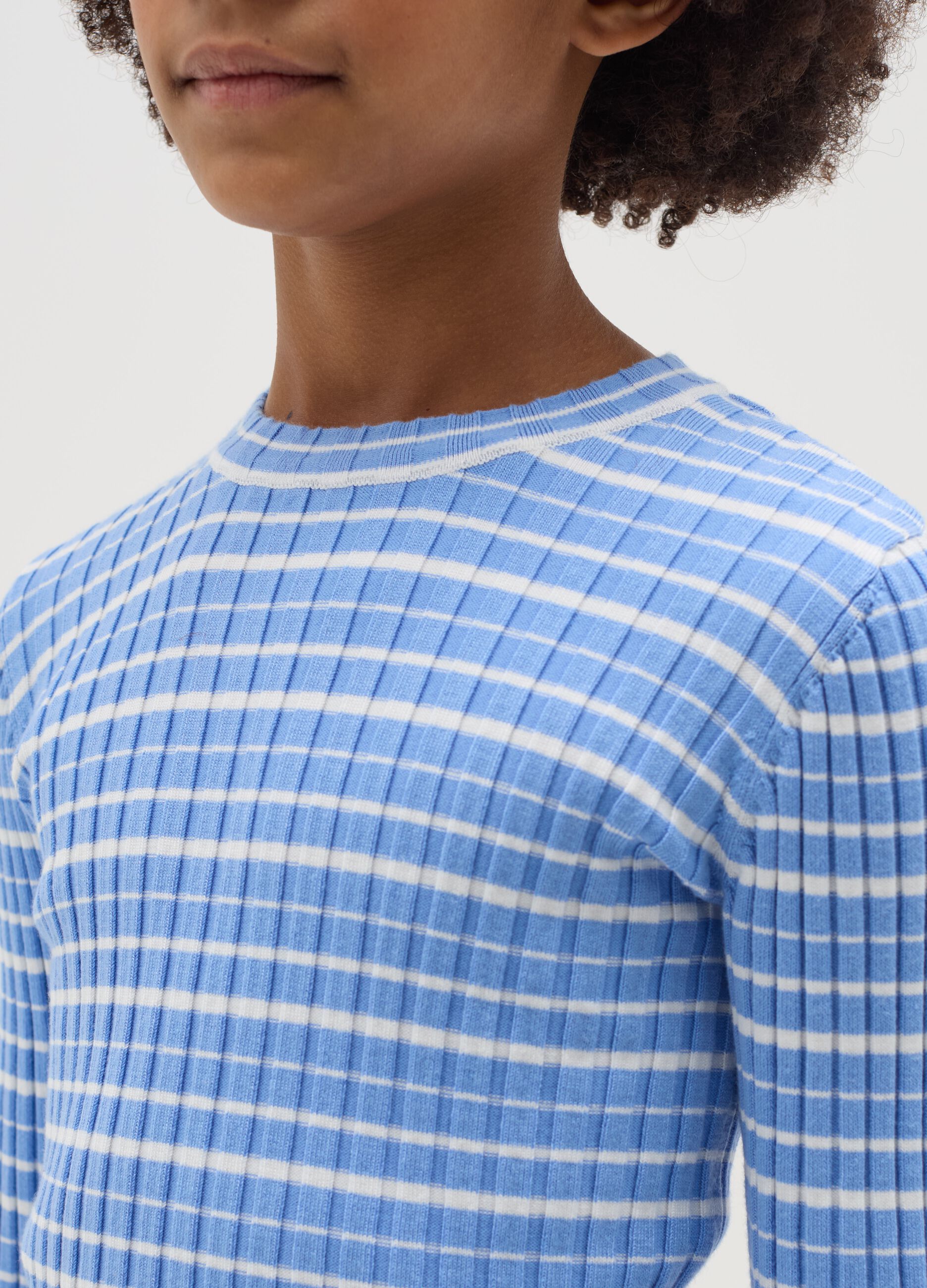 Ribbed T-shirt with striped pattern