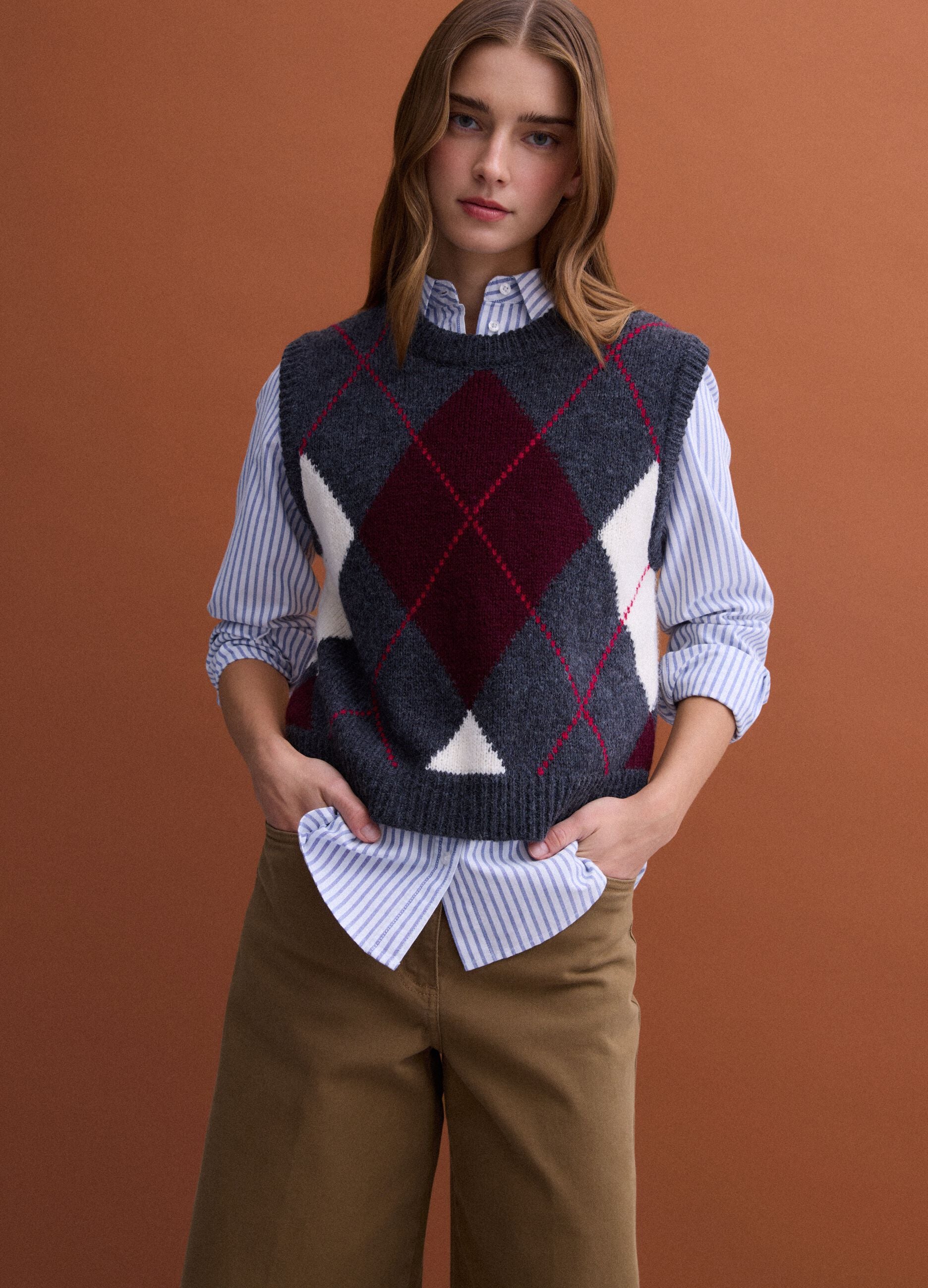 Grey jacquard wool-blend crew-neck gilet, regular fit