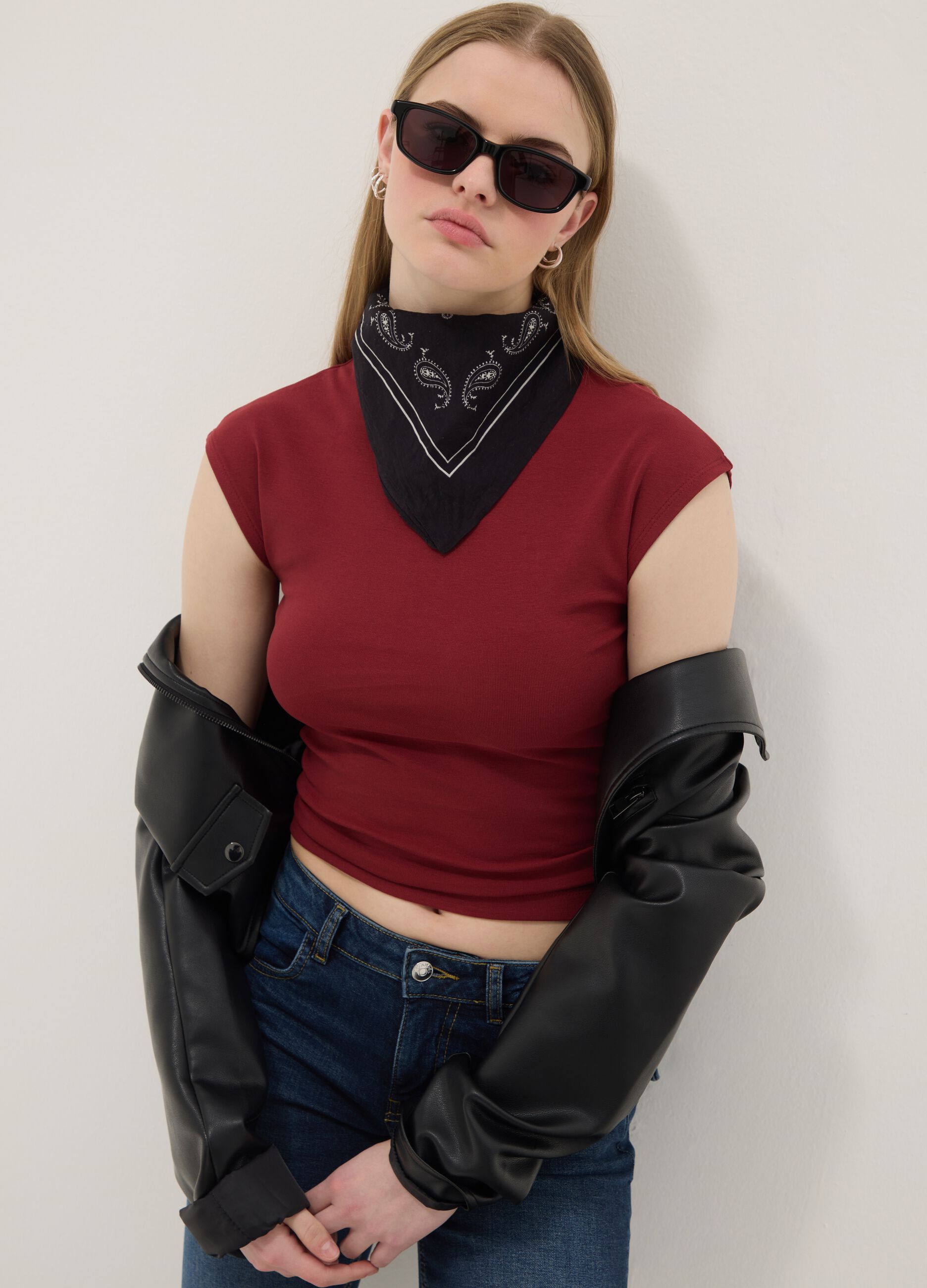 Red fitted cotton tank top with stretch