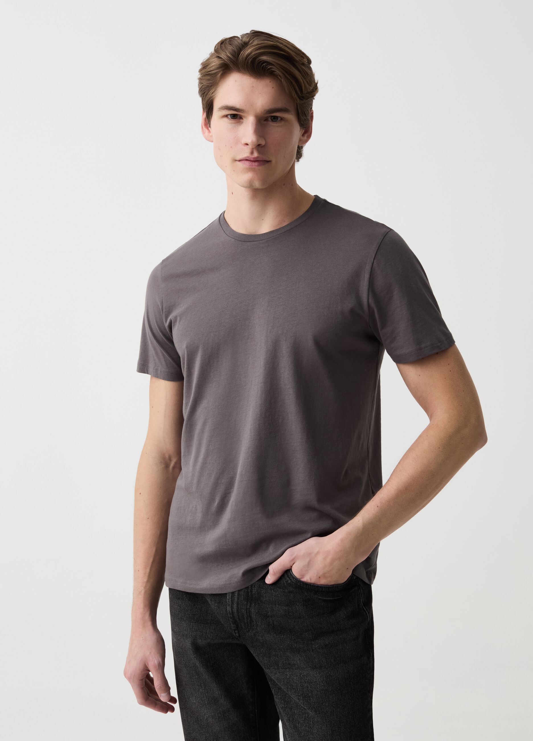 Cotton T-shirt with round neck
