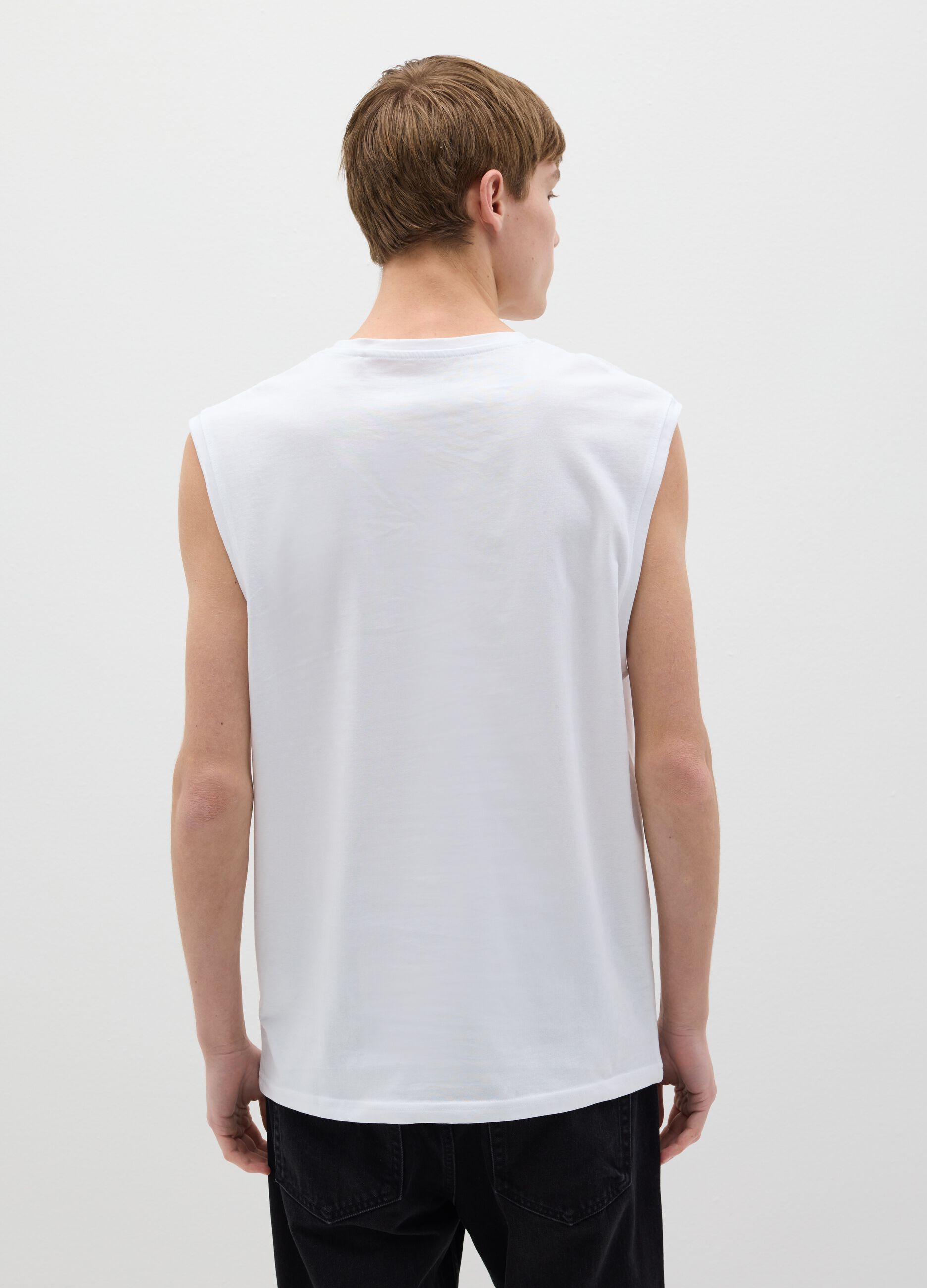 Cotton racerback vest with round neck