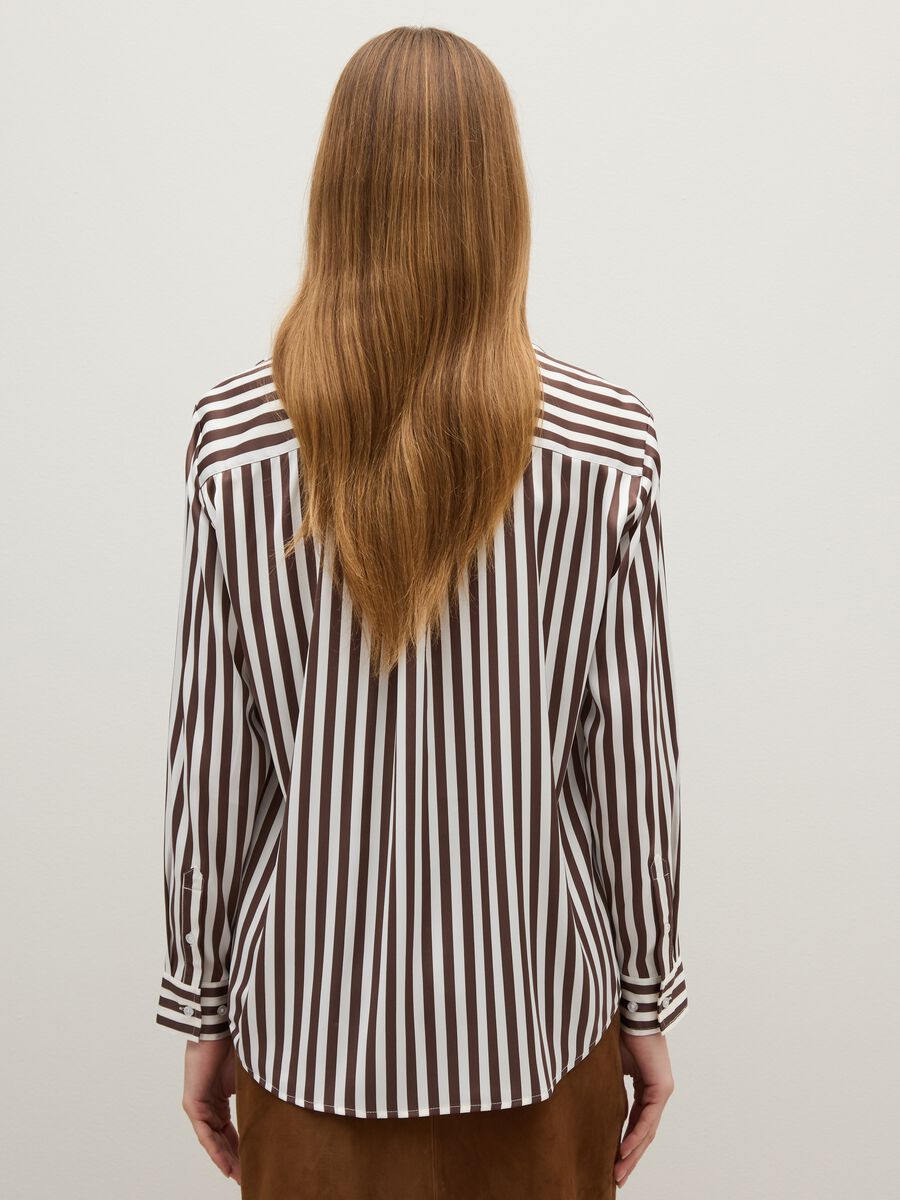 White and brown striped regular fit shirt_3