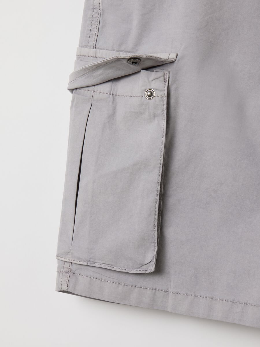 Men's grey stretch cotton regular fit bermuda shorts_1