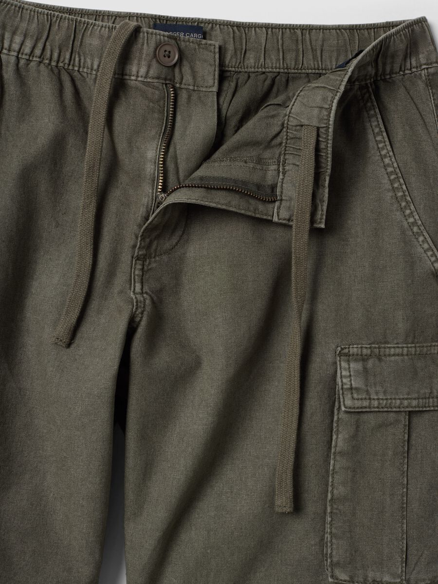 Green linen-blend cargo bermuda shorts_5