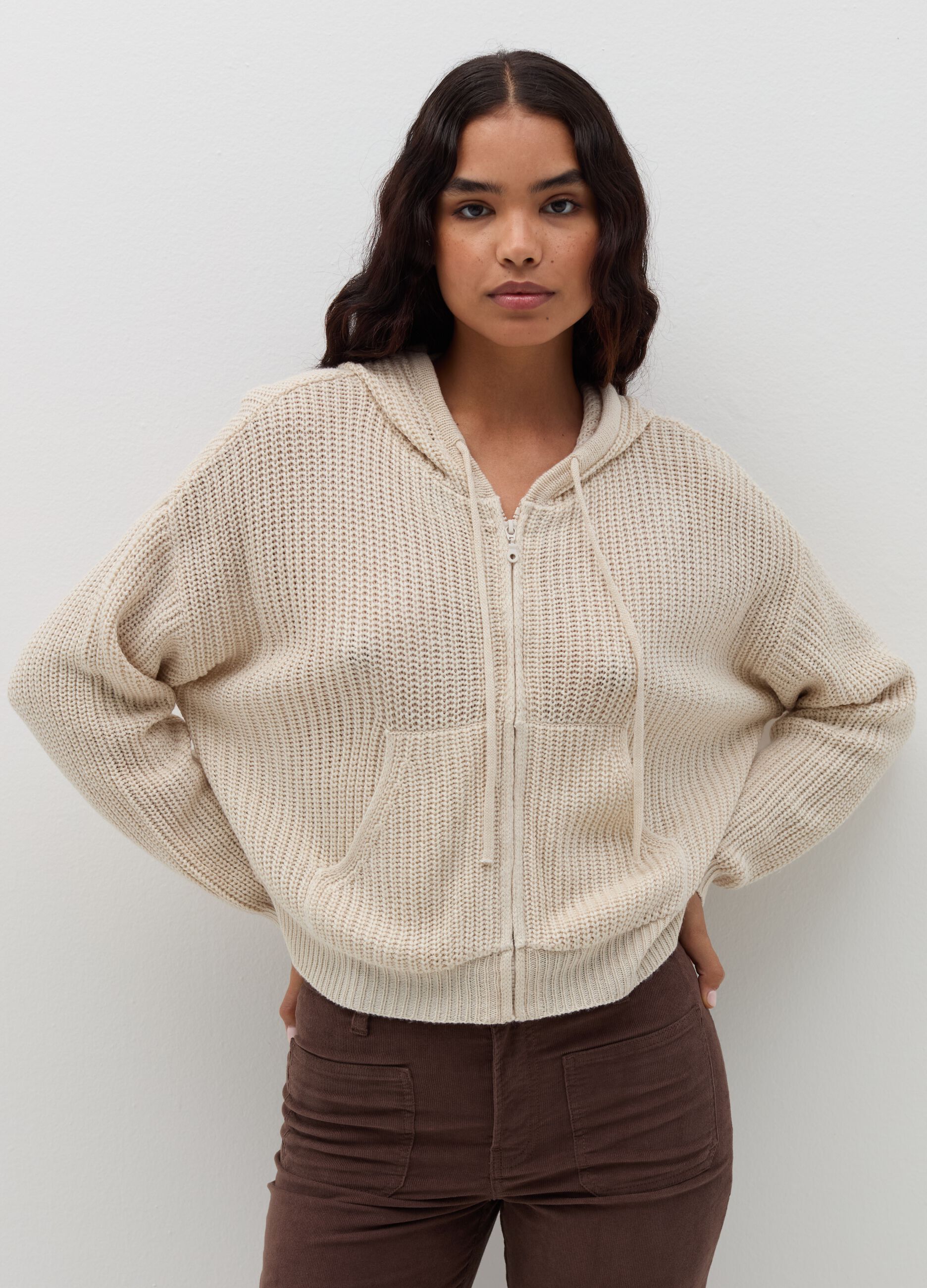 Crop cardigan with hood and zip