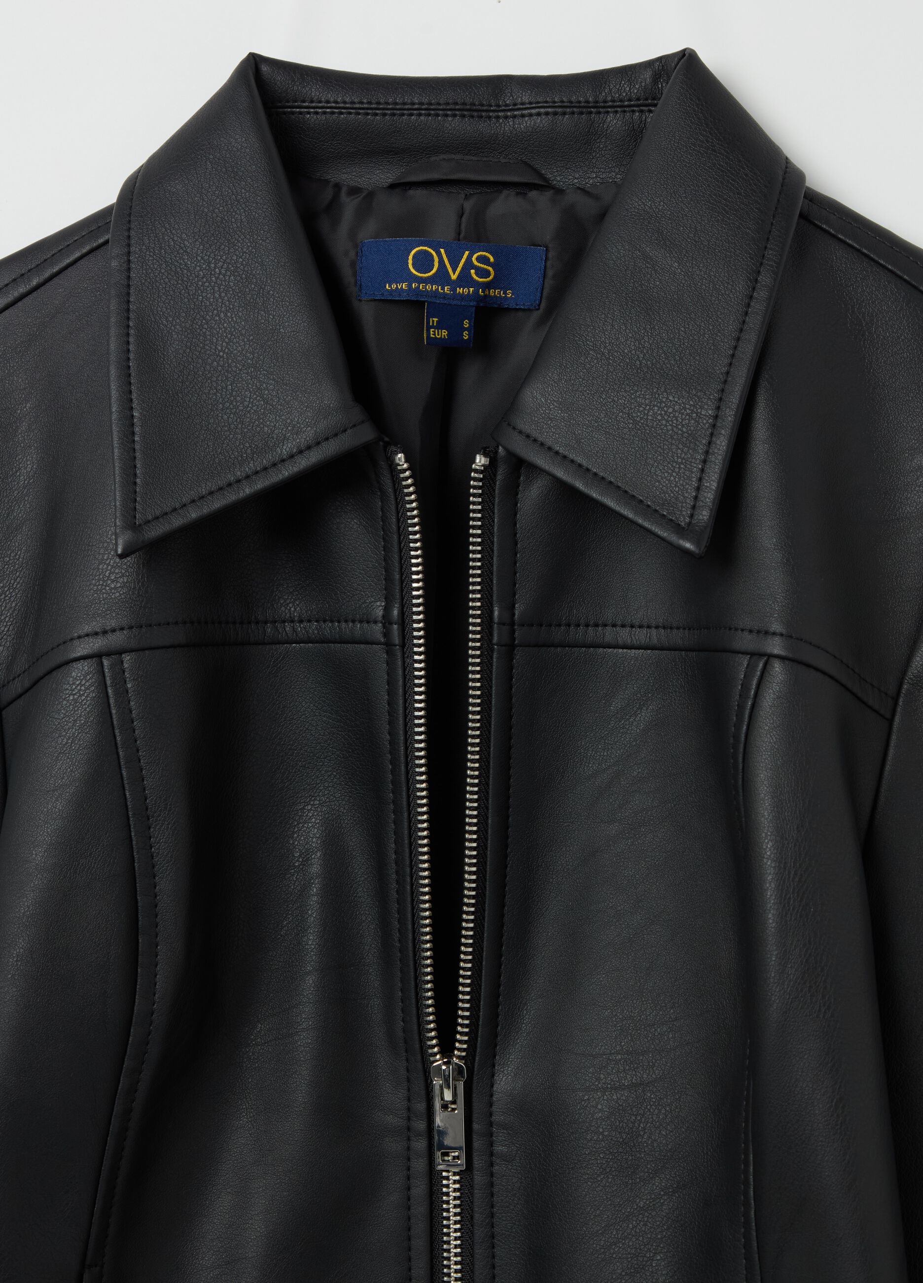 Giacca corta full-zip effetto lucido