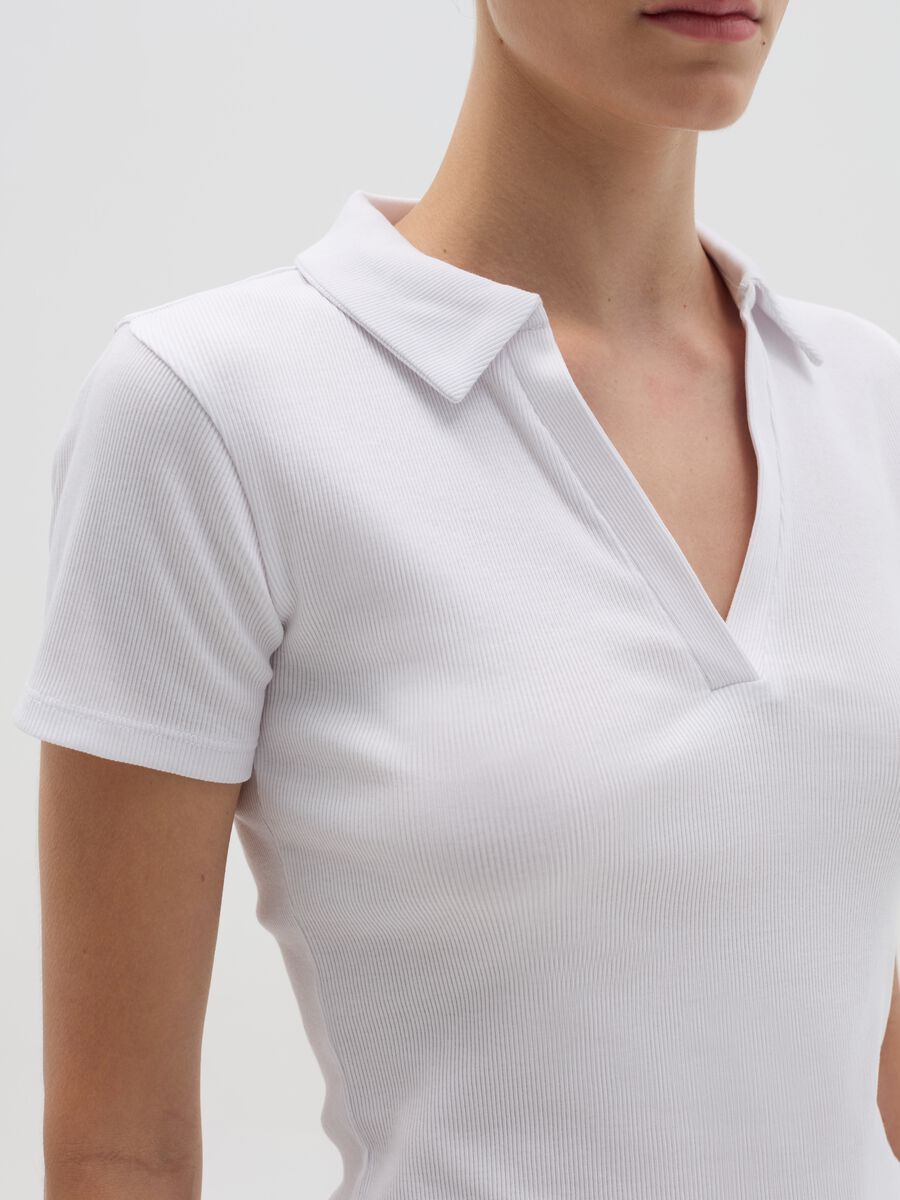 T-shirt with polo neck_2