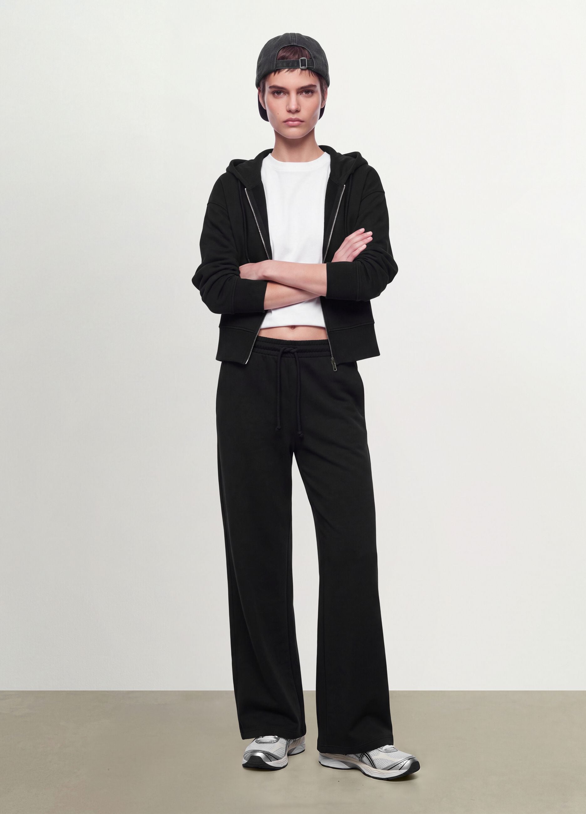 Pantaloni jogger neri baggy fit in puro cotone