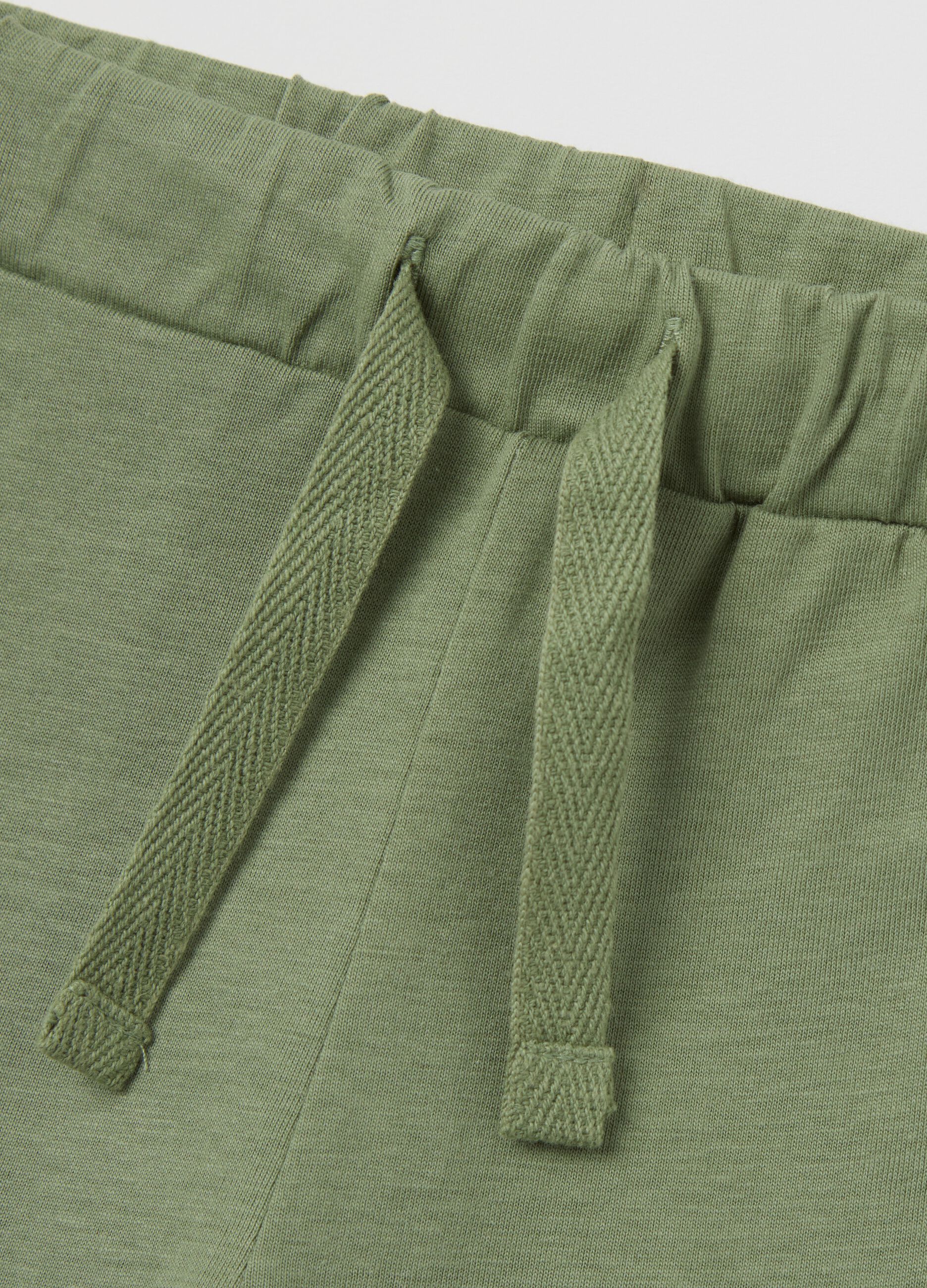 White and green set in cotton with puppy print