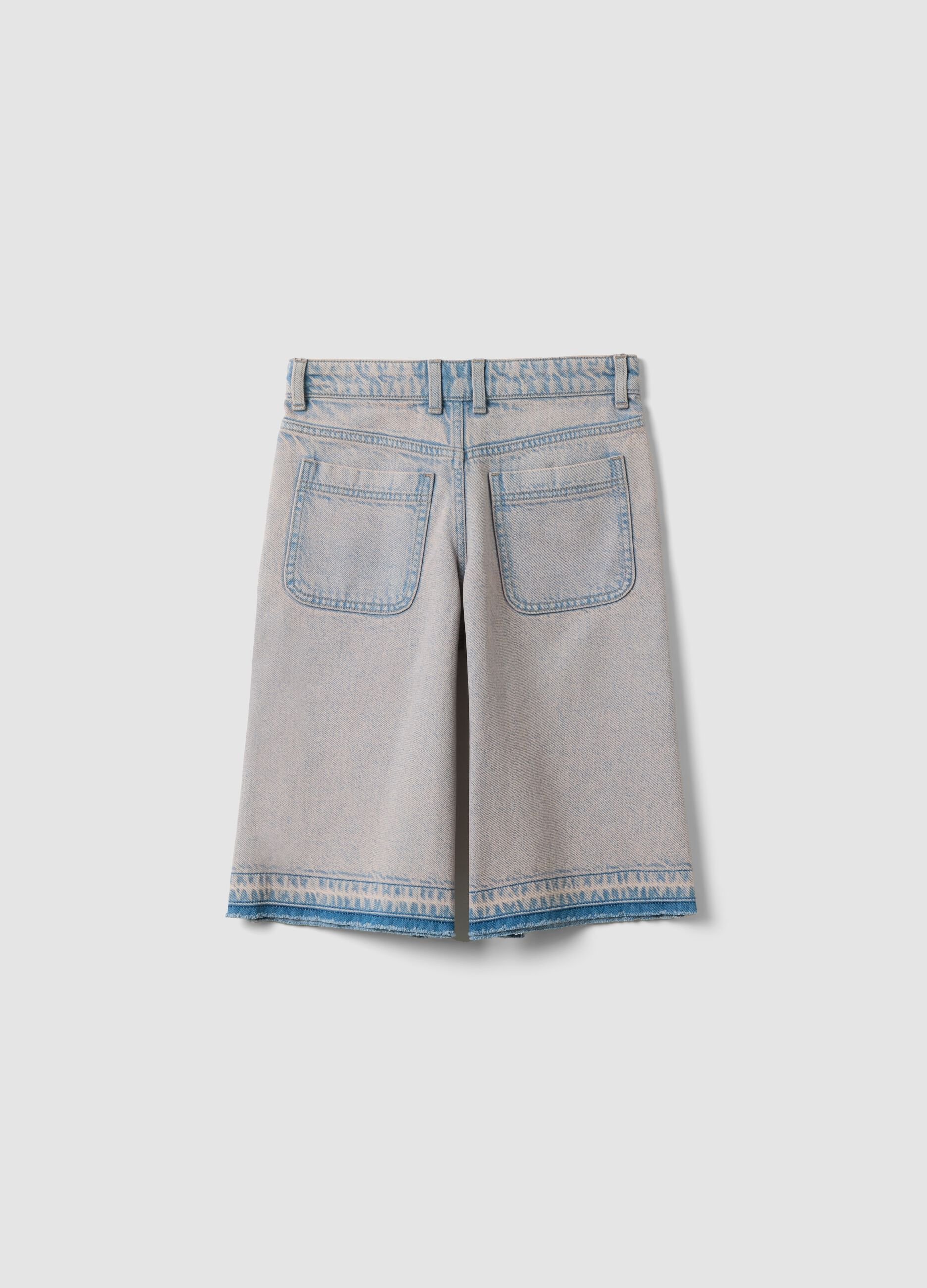 Light blue denim shorts in pure cotton