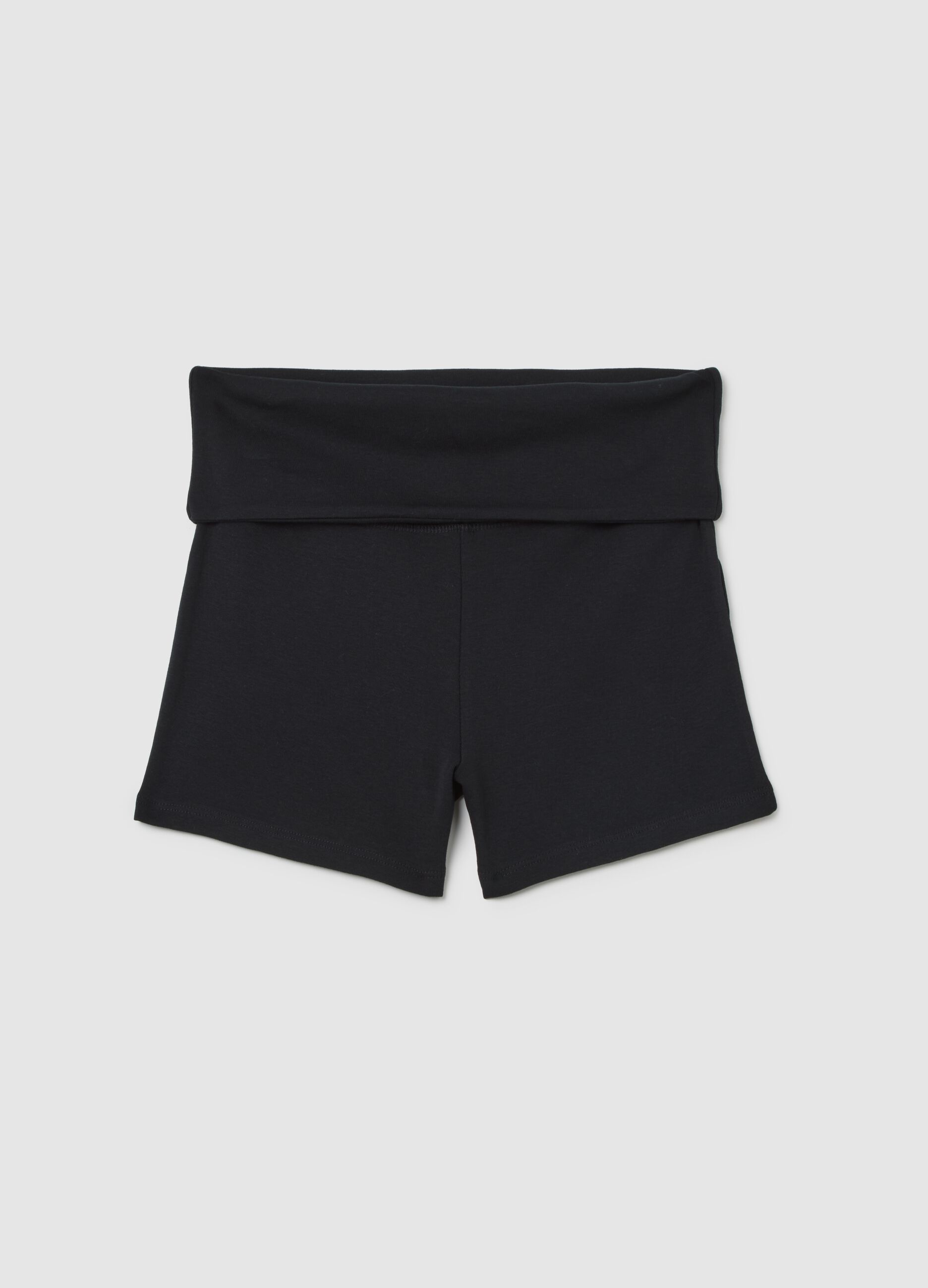 Women's pure cotton black slim fit shorts with turnover