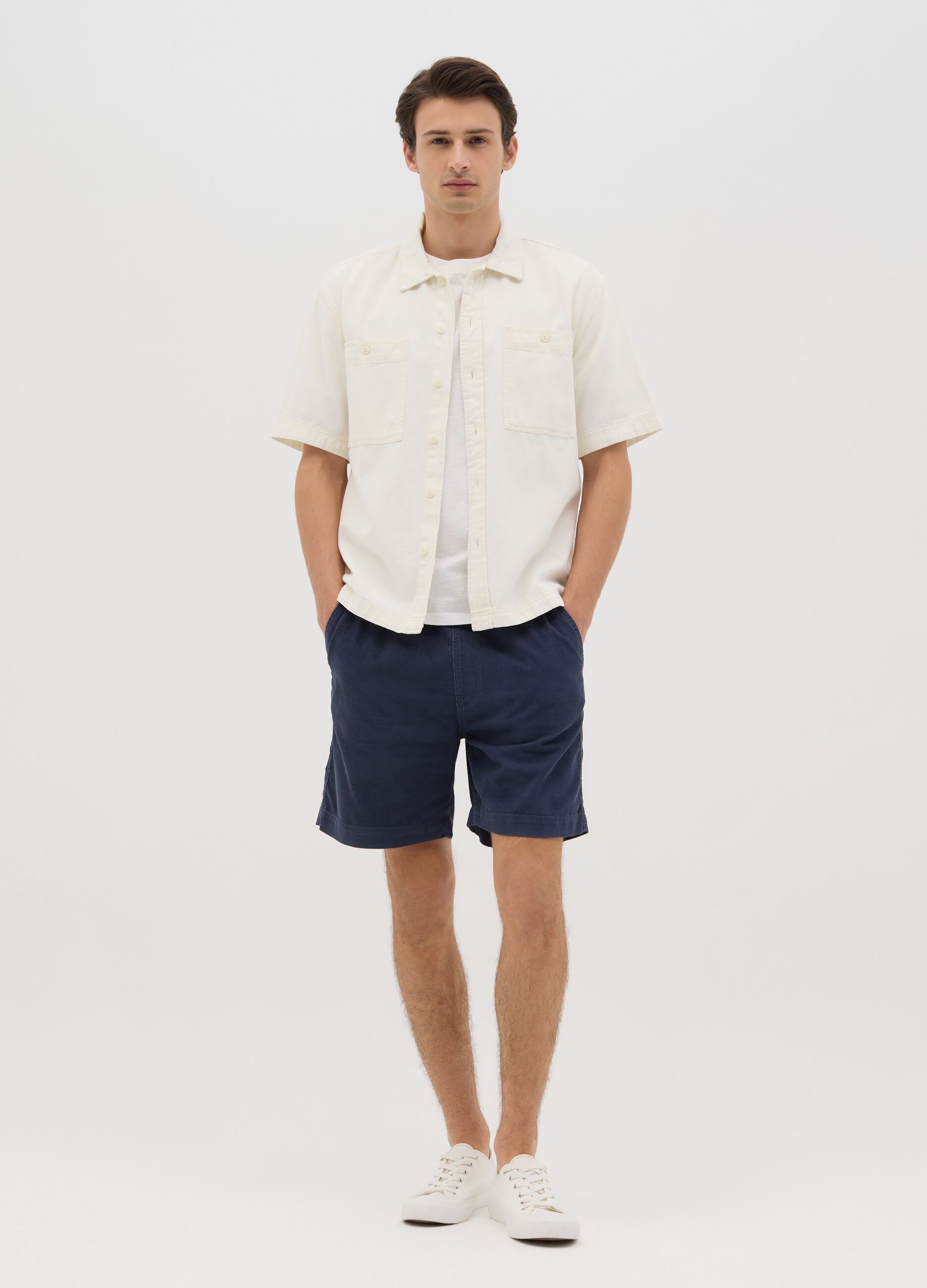 Men's blue regular fit pure cotton shorts with elastic drawstring