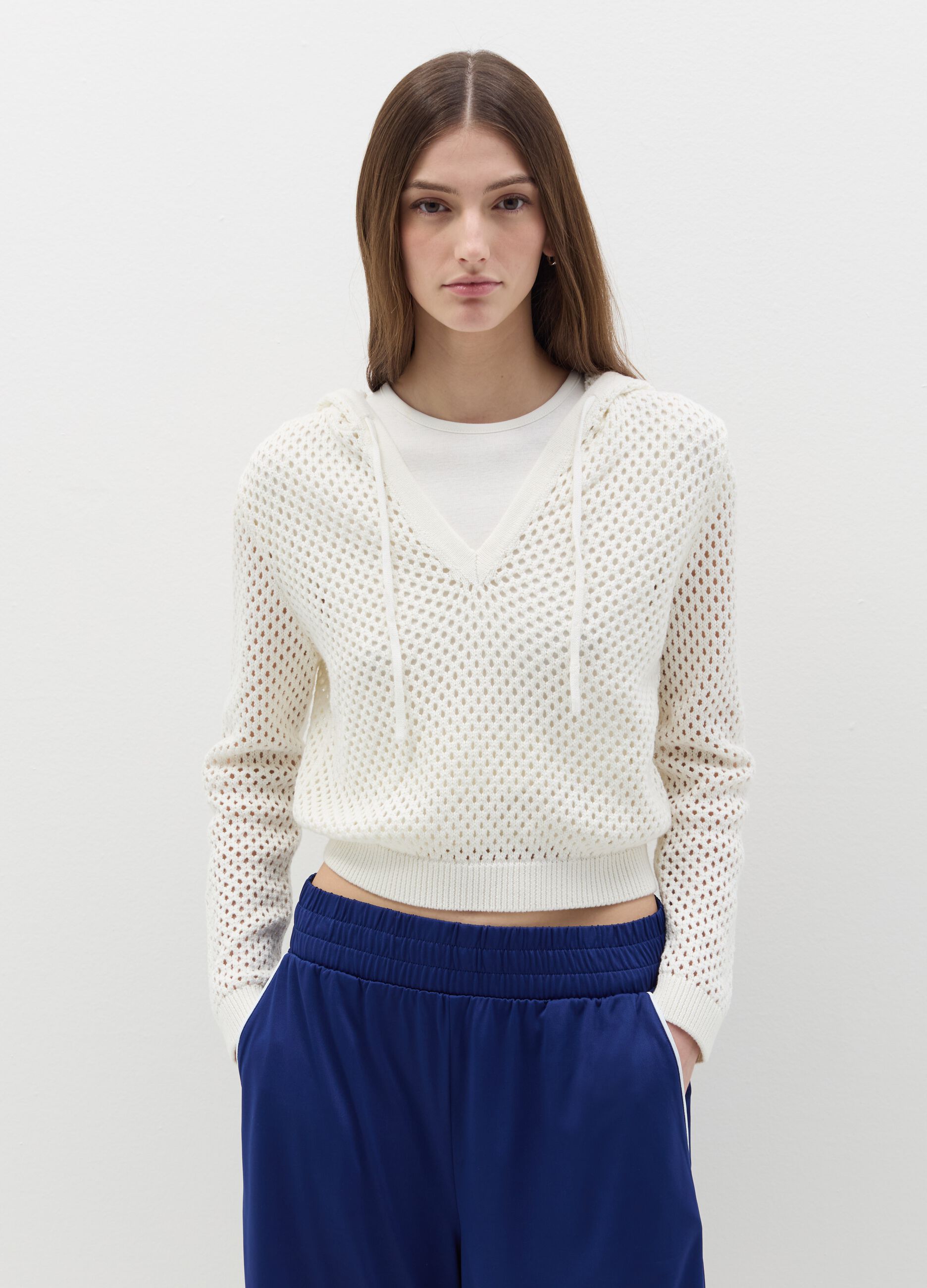 Mesh top with hood