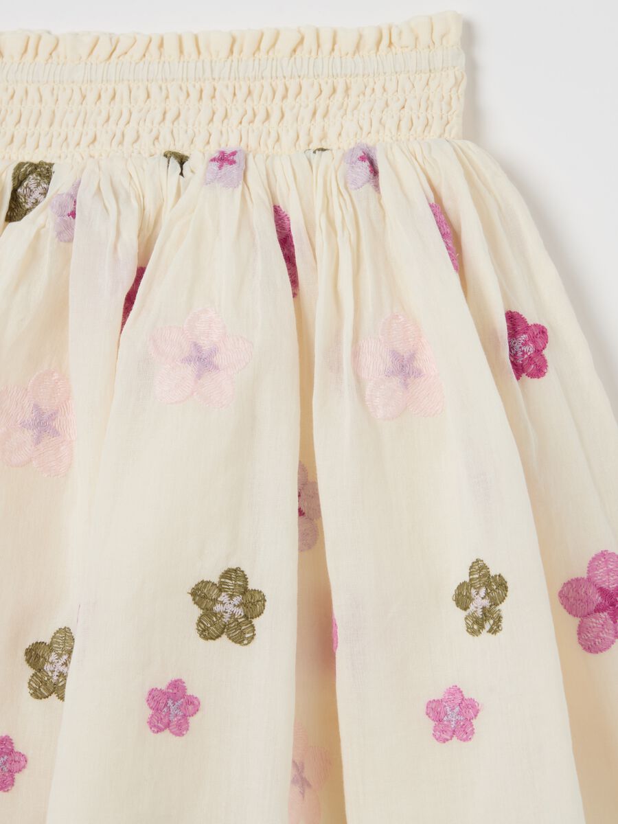 Bubble skirt with small flowers embroidery_2