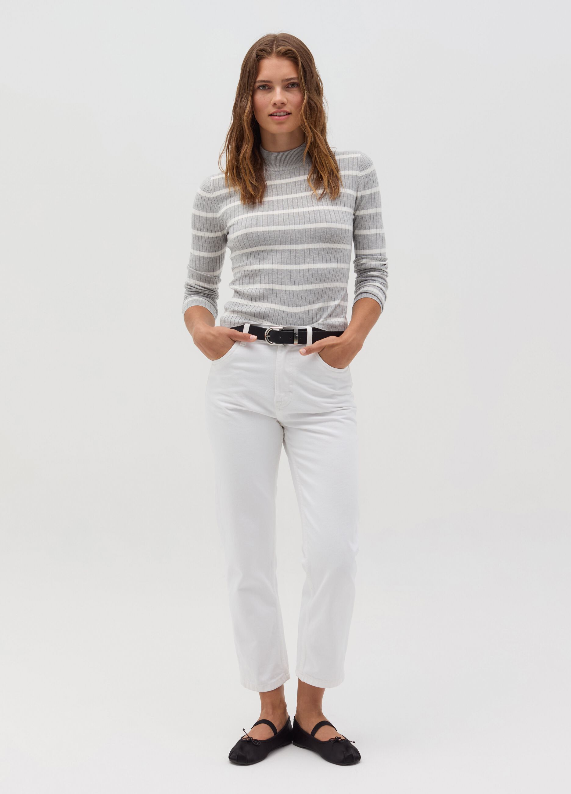Flat ribbed top with striped pattern