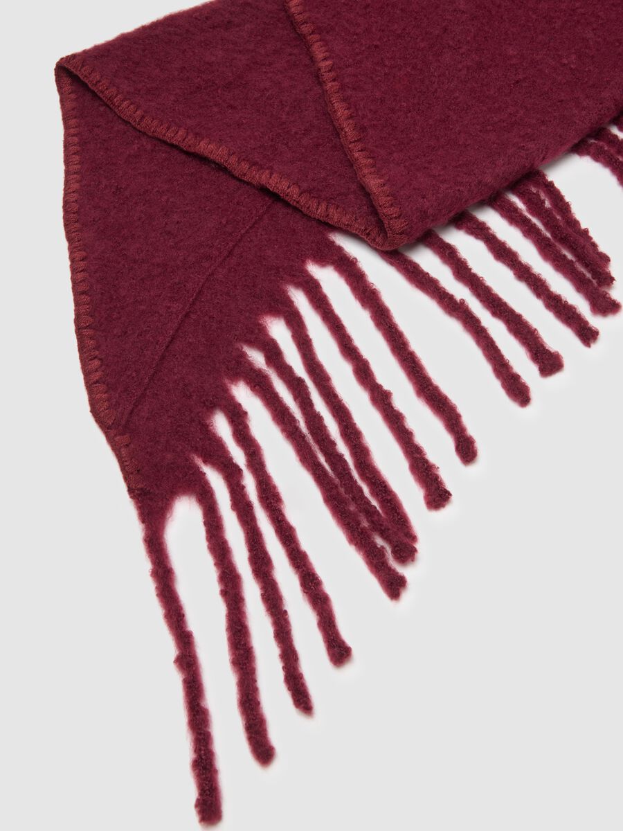 Red poncho with fringes_2