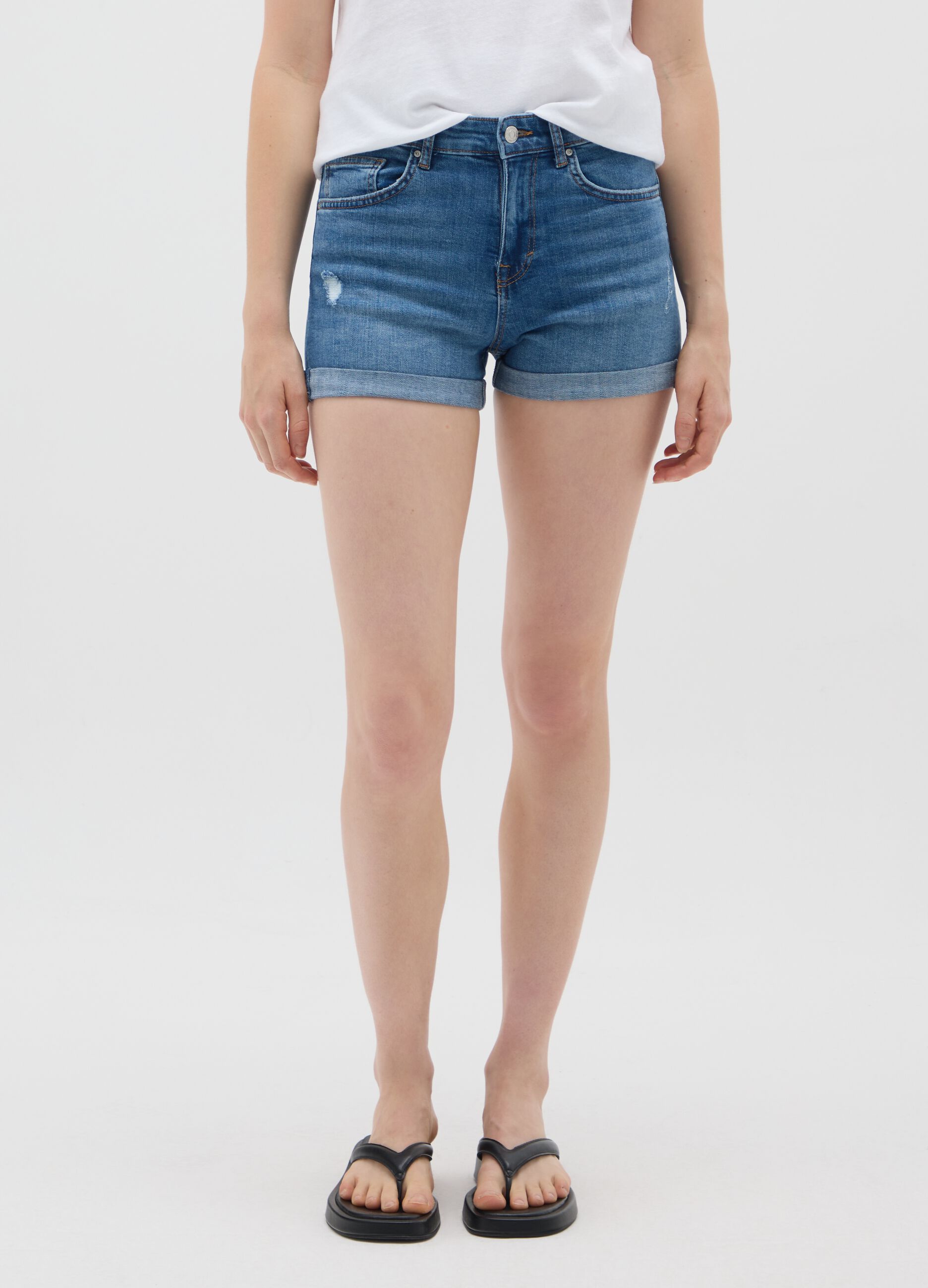 Women's blue denim slim fit shorts with turn-up