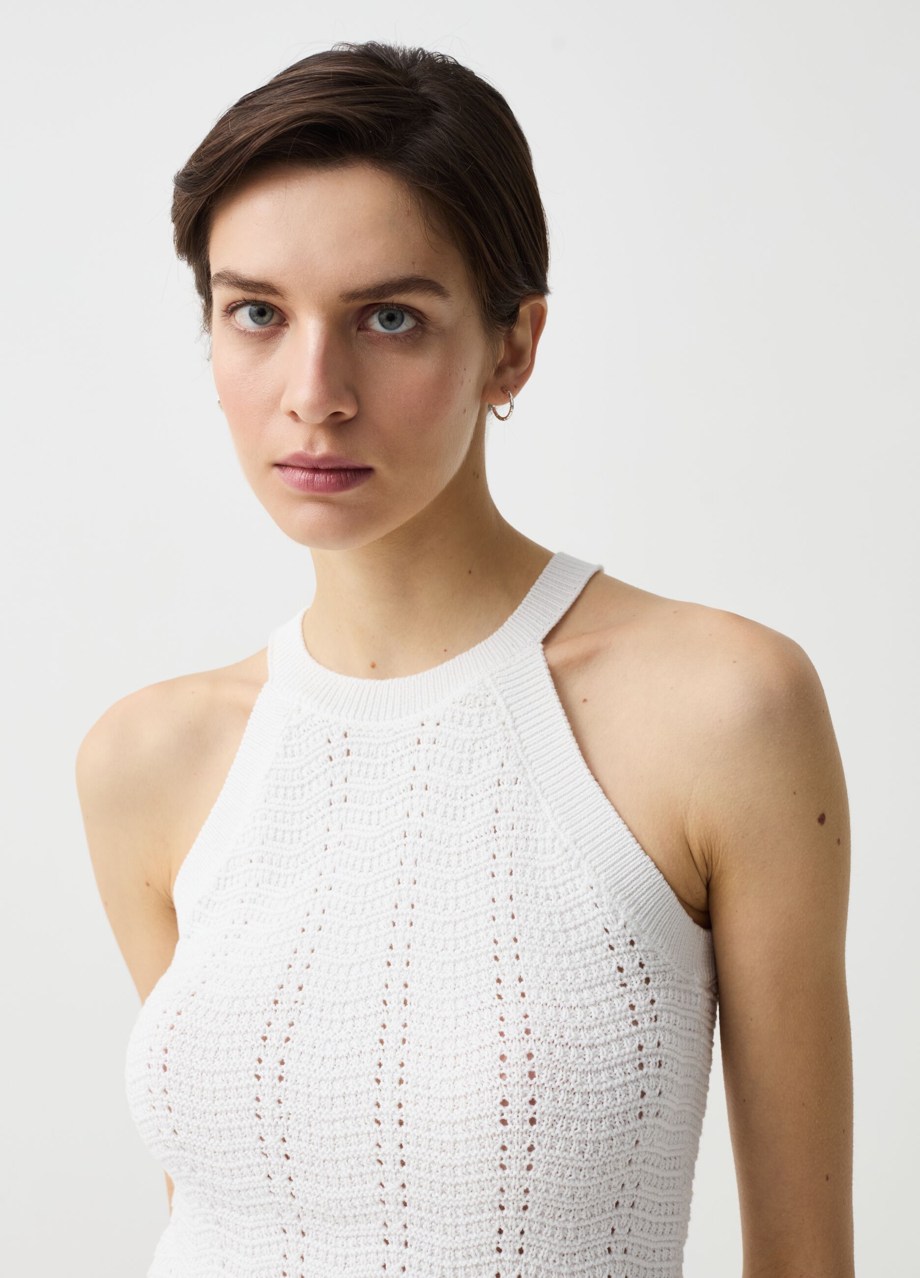 Crochet tank top with halter neck