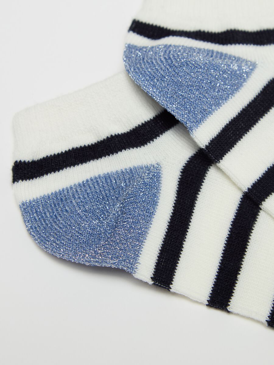 Five-pair pack stretch shoe liners with hearts and stripes_2