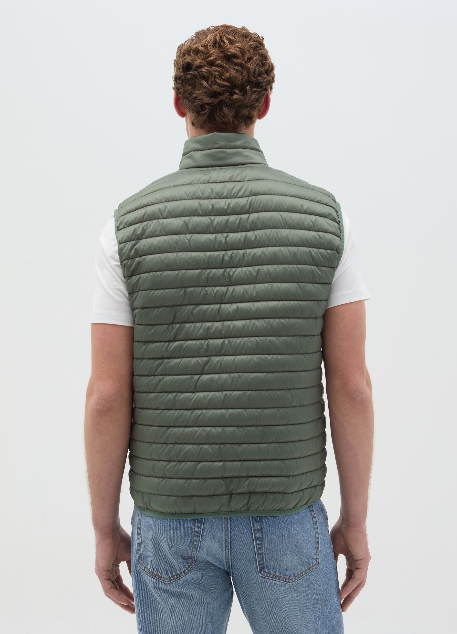 Full-zip ultralight gilet with high neck