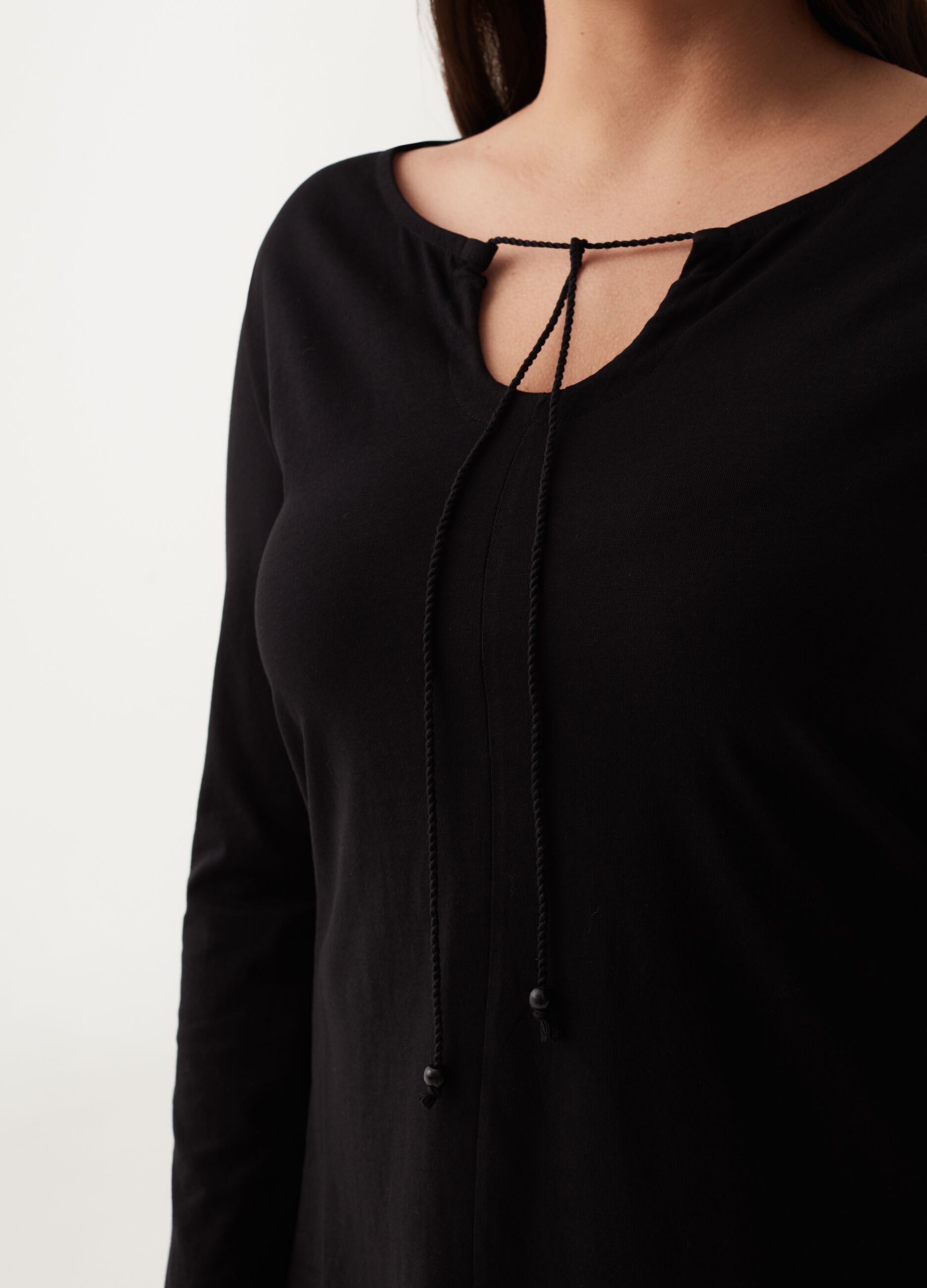 T-shirt a maniche lunghe con laccetto Curvy_3