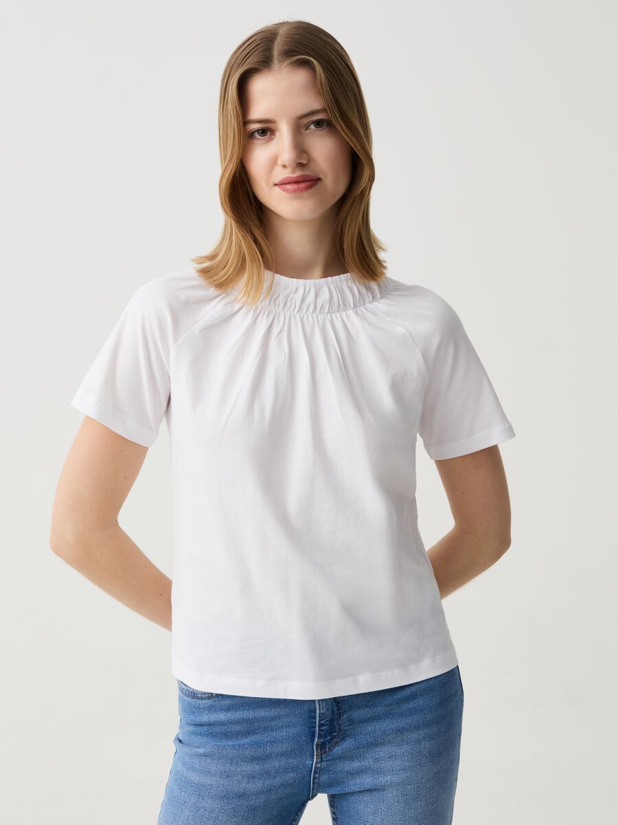 Mock-neck T-shirt with pleating_0