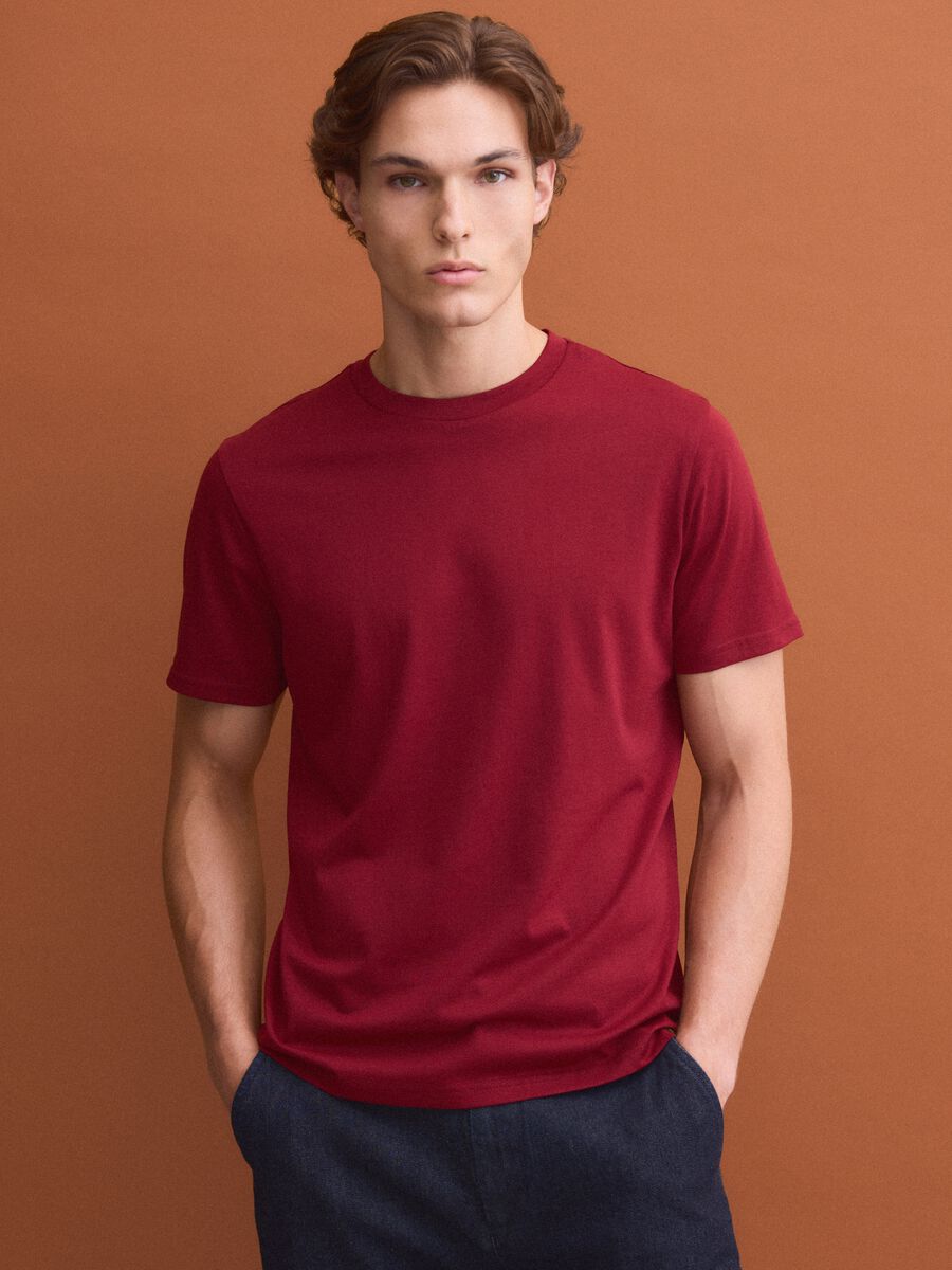 T-shirt girocollo rossa in puro cotone Supima regular fit_0