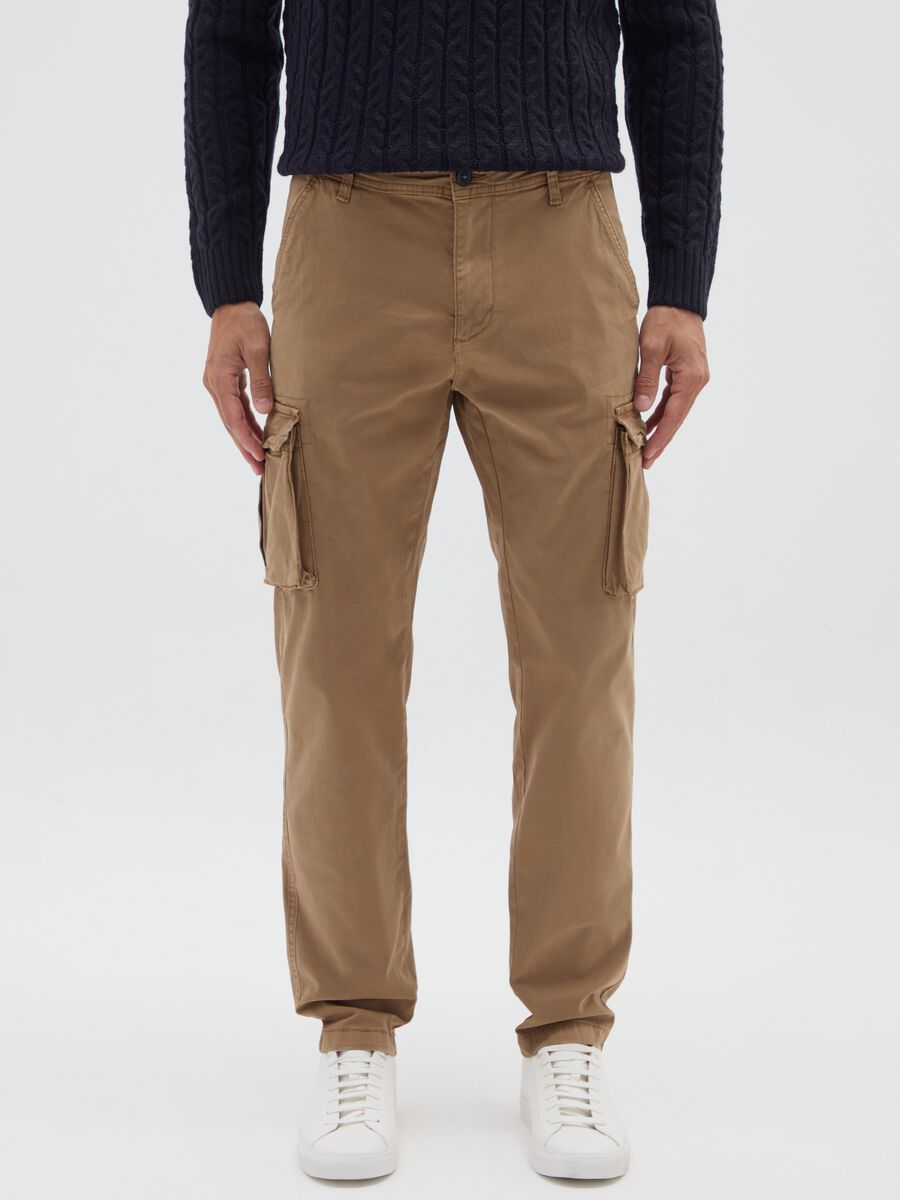 Brown stretch cotton slim fit cargo trousers_1