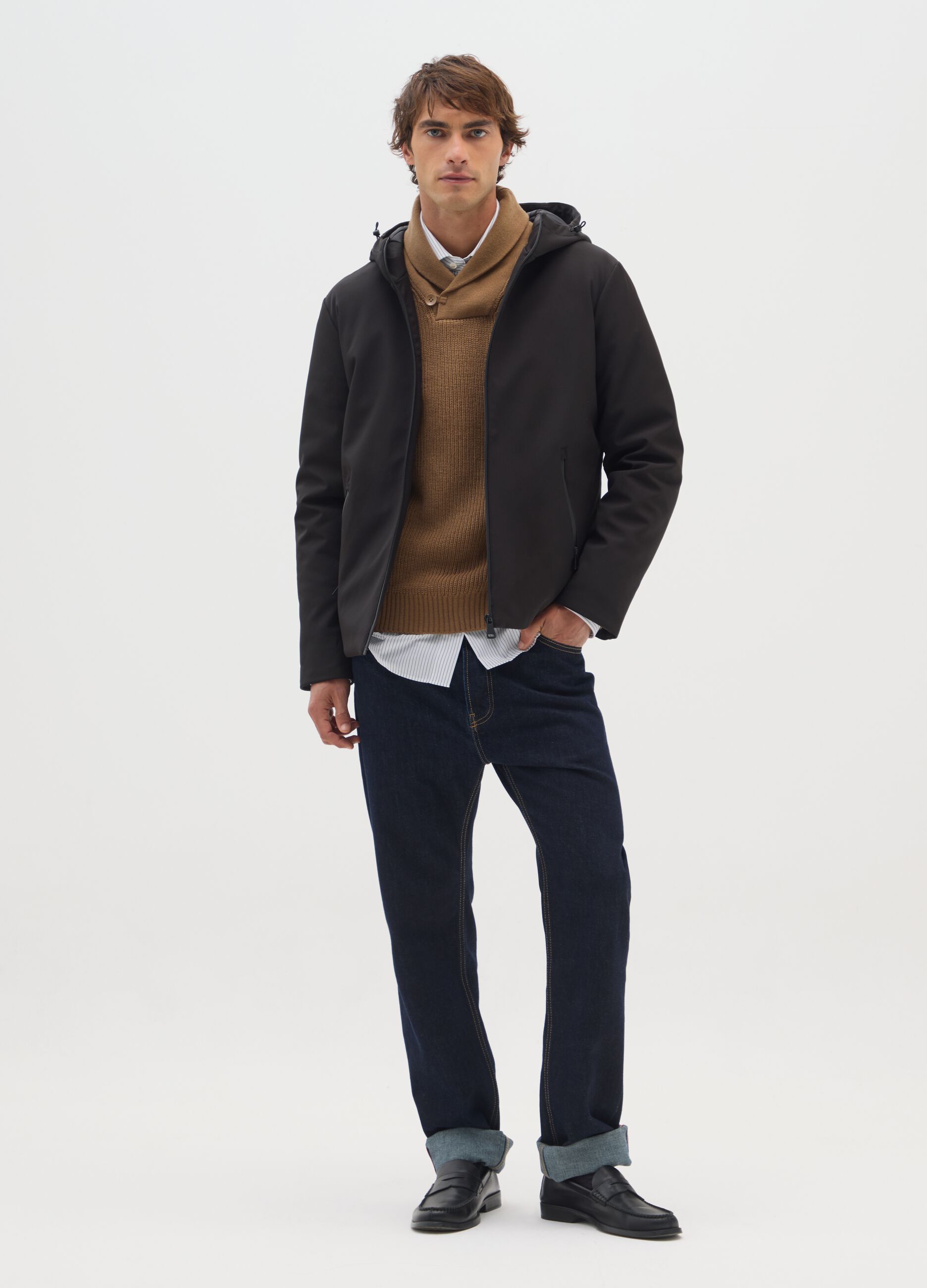 Black padded jacket in stretch fabric