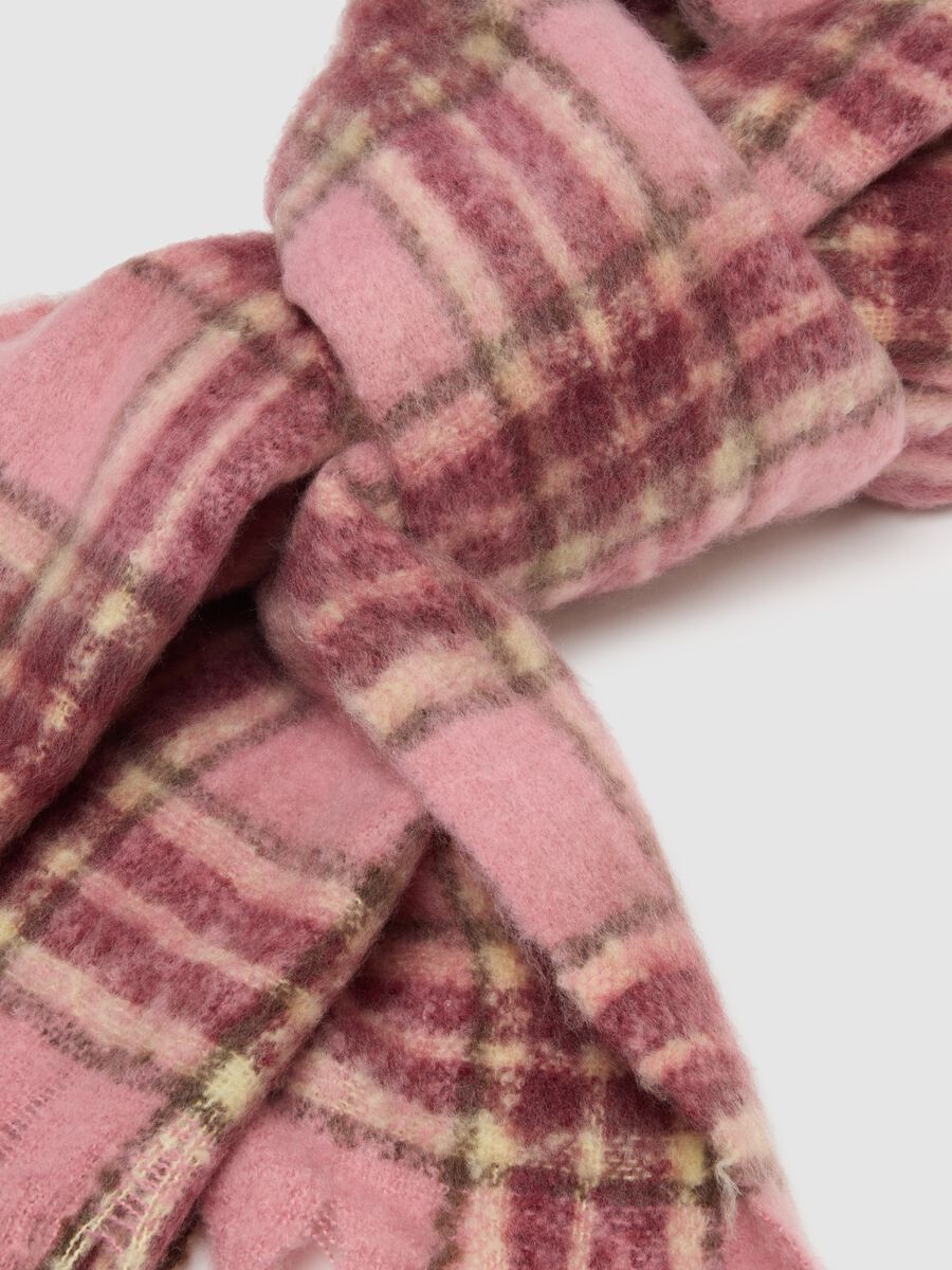 Multicoloured Checked Scarf with Fringes_1