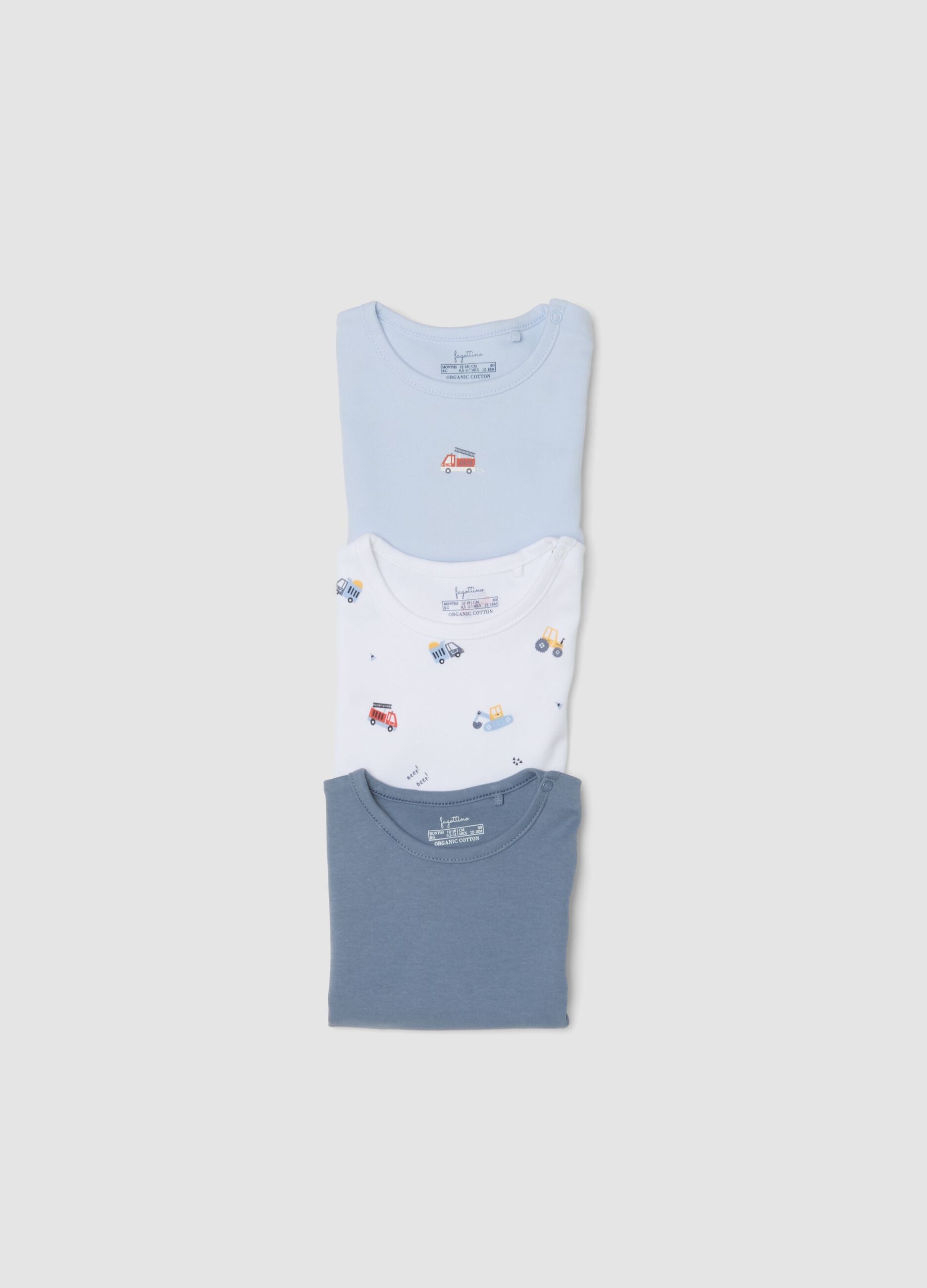 3-pack of blue and white organic cotton baby bodysuits with cars