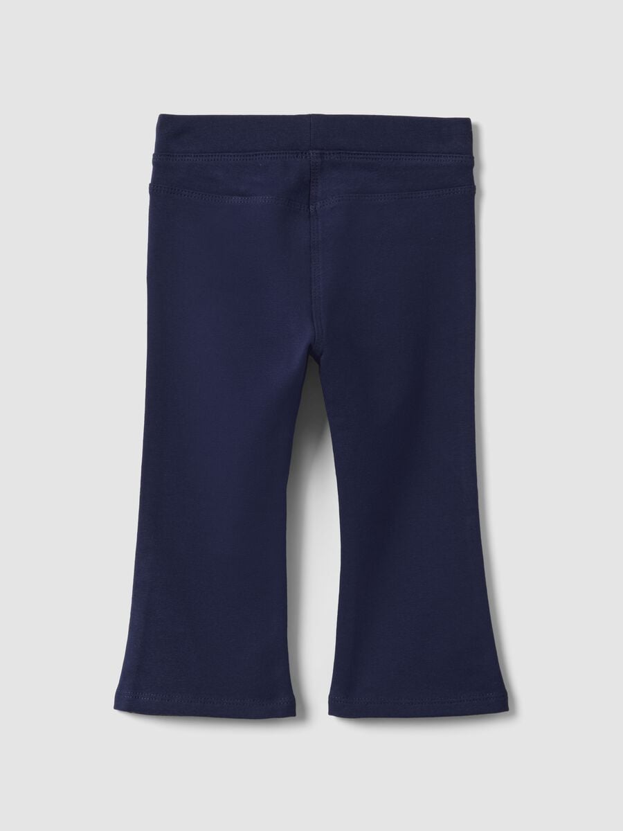 Pantaloni flare blu in cotone organico elasticizzato per bimba_1