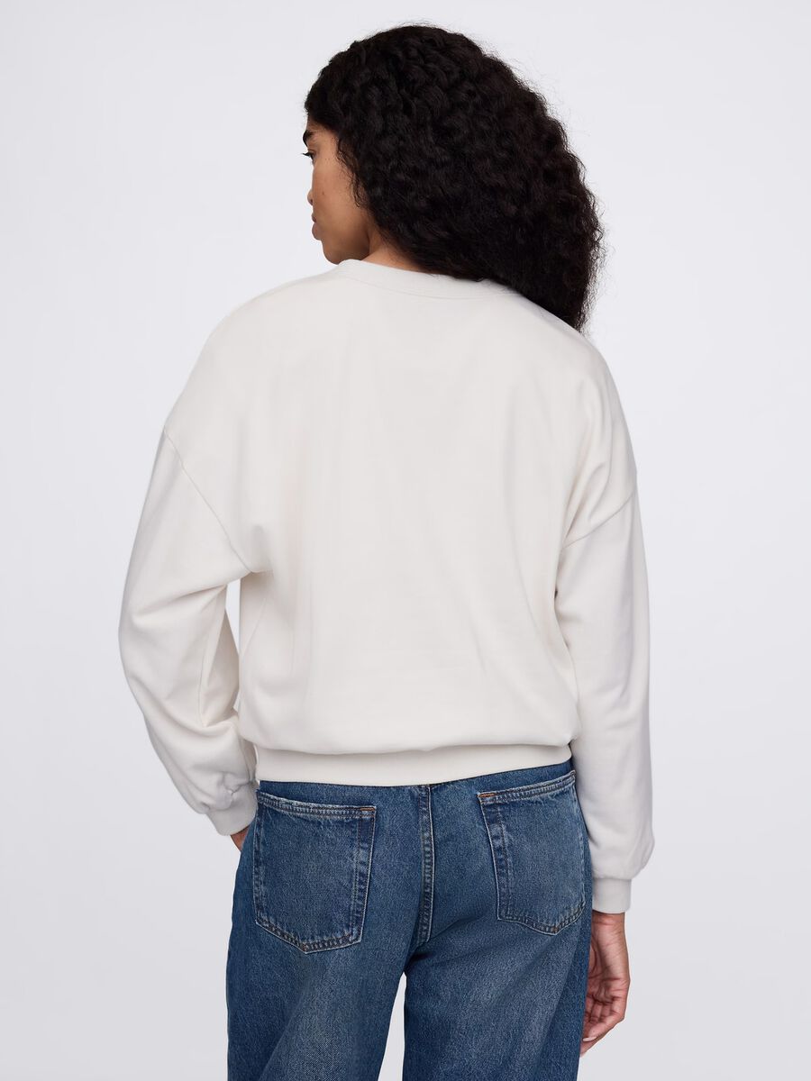 White sweatshirt with logo embroidery_2