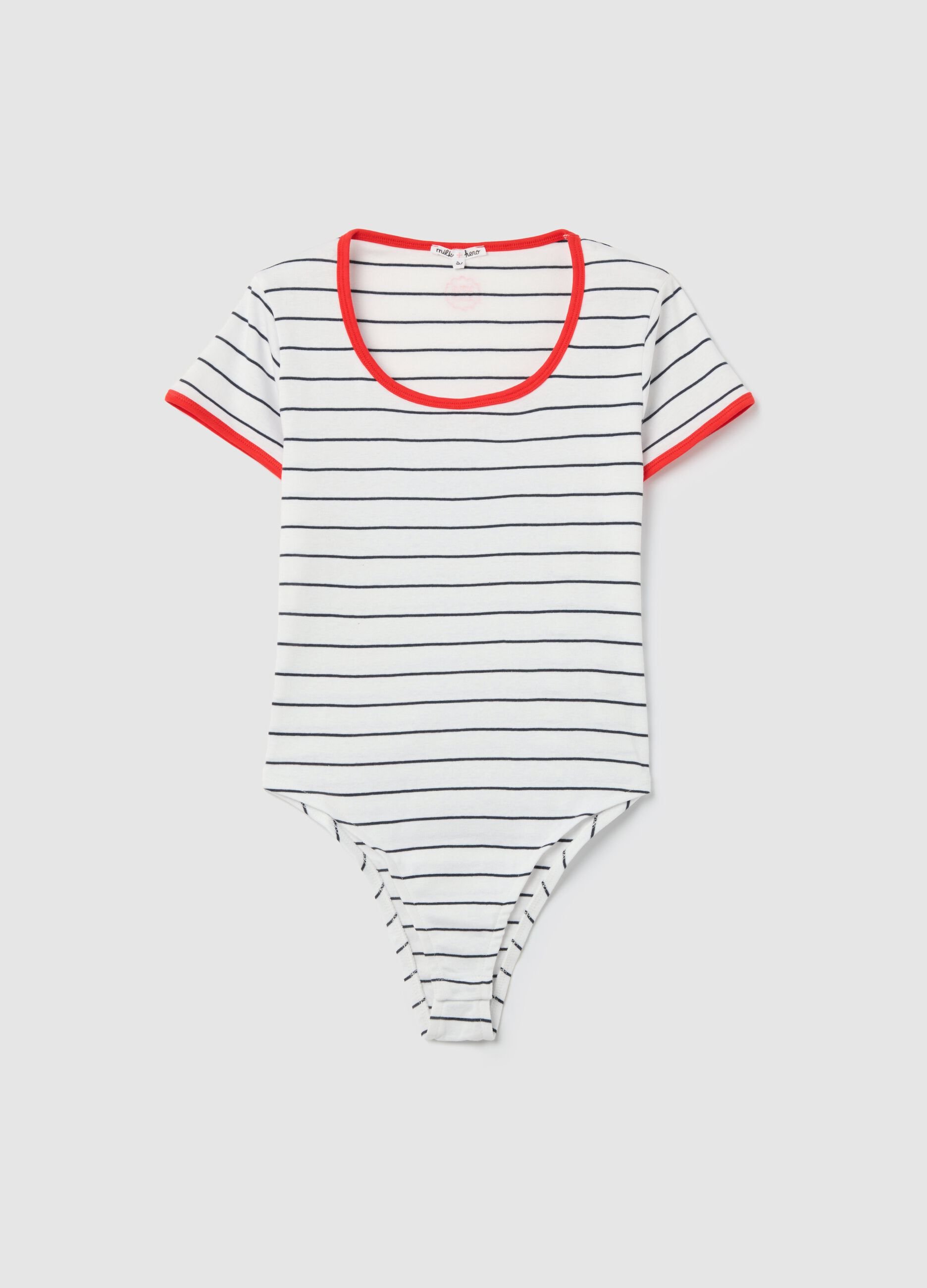 Short-sleeved white bodysuit