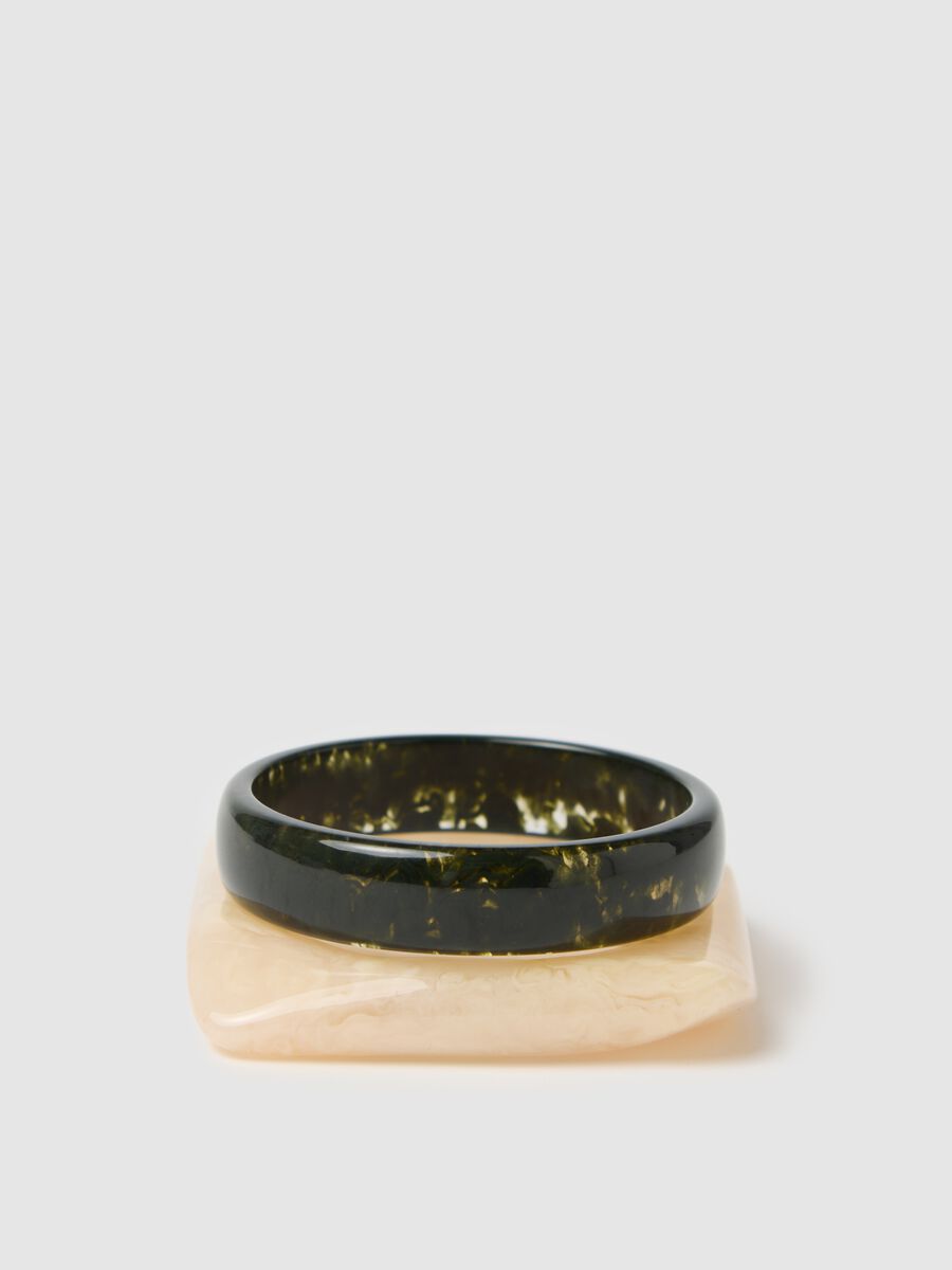Two-pack ivory and green solid bracelets_0
