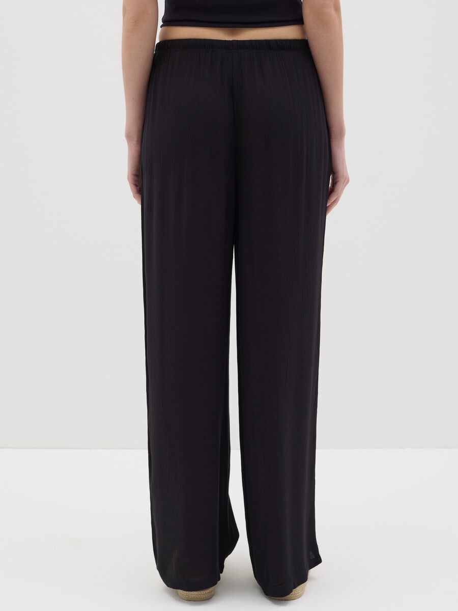 Women's black relaxed-fit trousers in 100% viscose_2