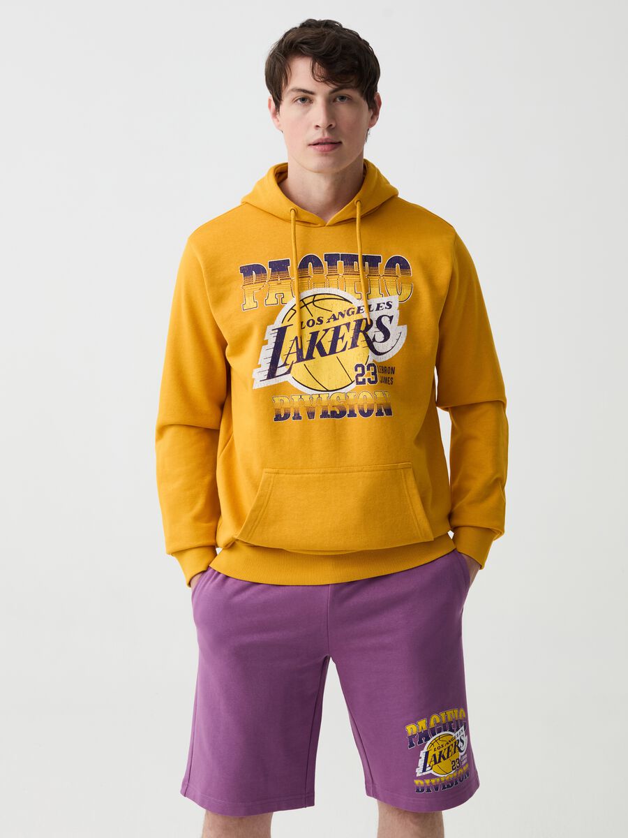 Sweatshirt with NBA Los Angeles Lakers print and hood_0