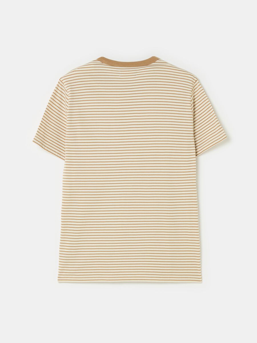 Striped T-shirt with pocket_4