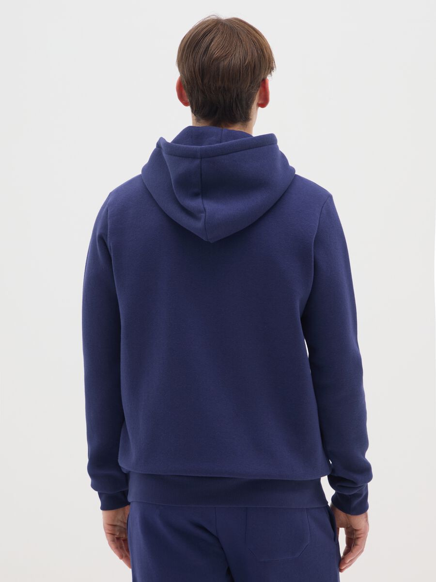 Felpa con cappuccio blu in misto cotone regular fit_2