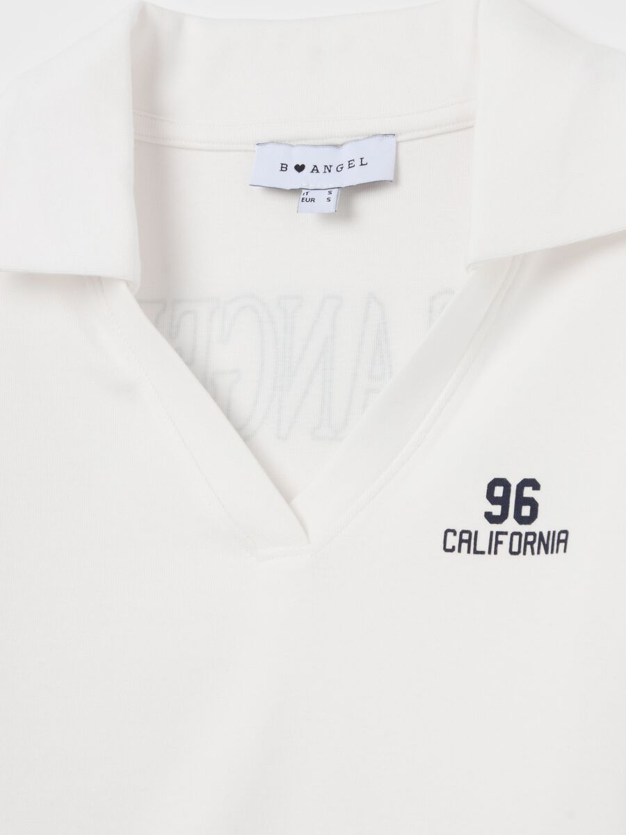 T-shirt with polo neck_5