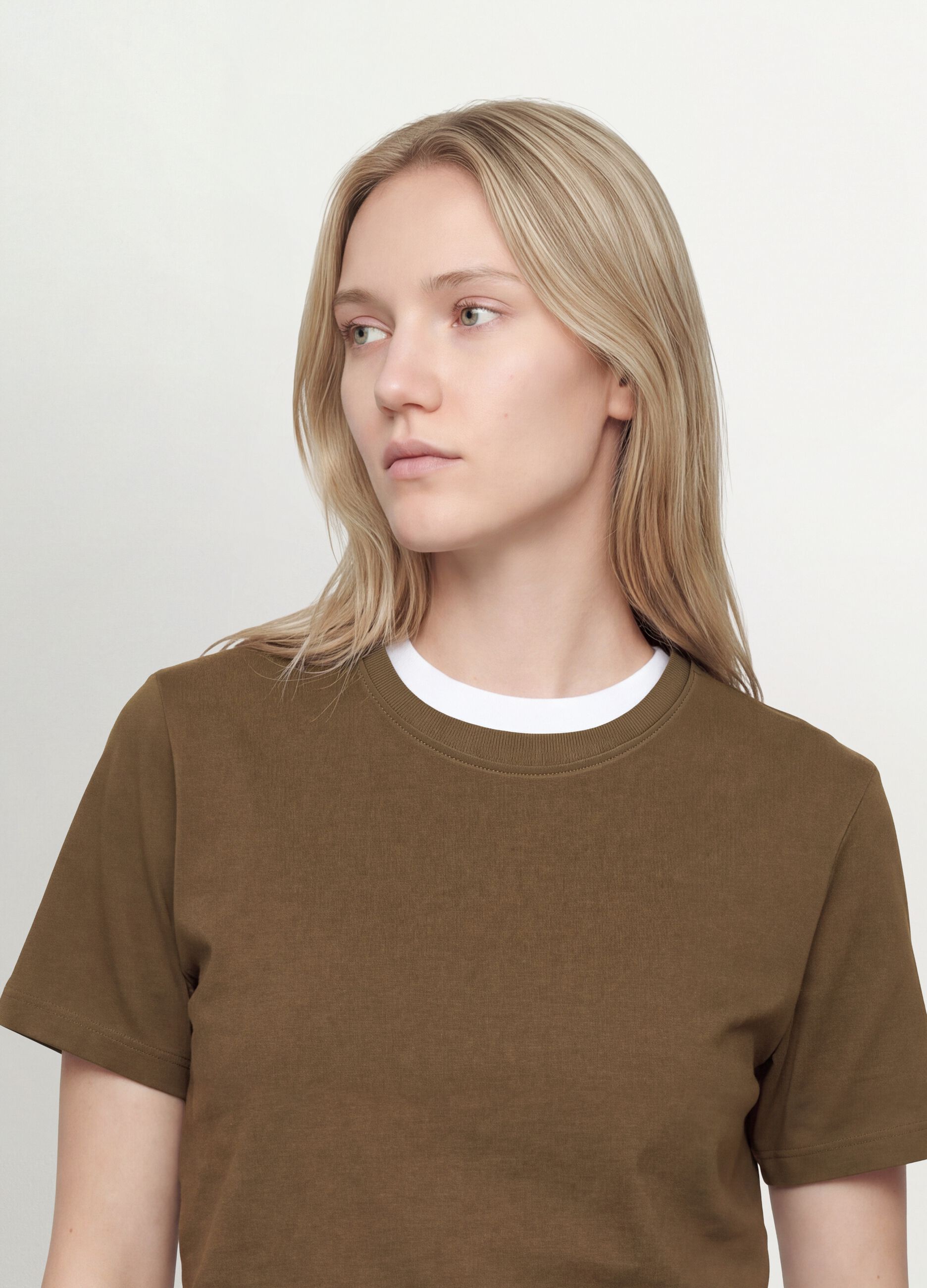 Green crew-neck T-shirt in pure organic cotton, regular fit