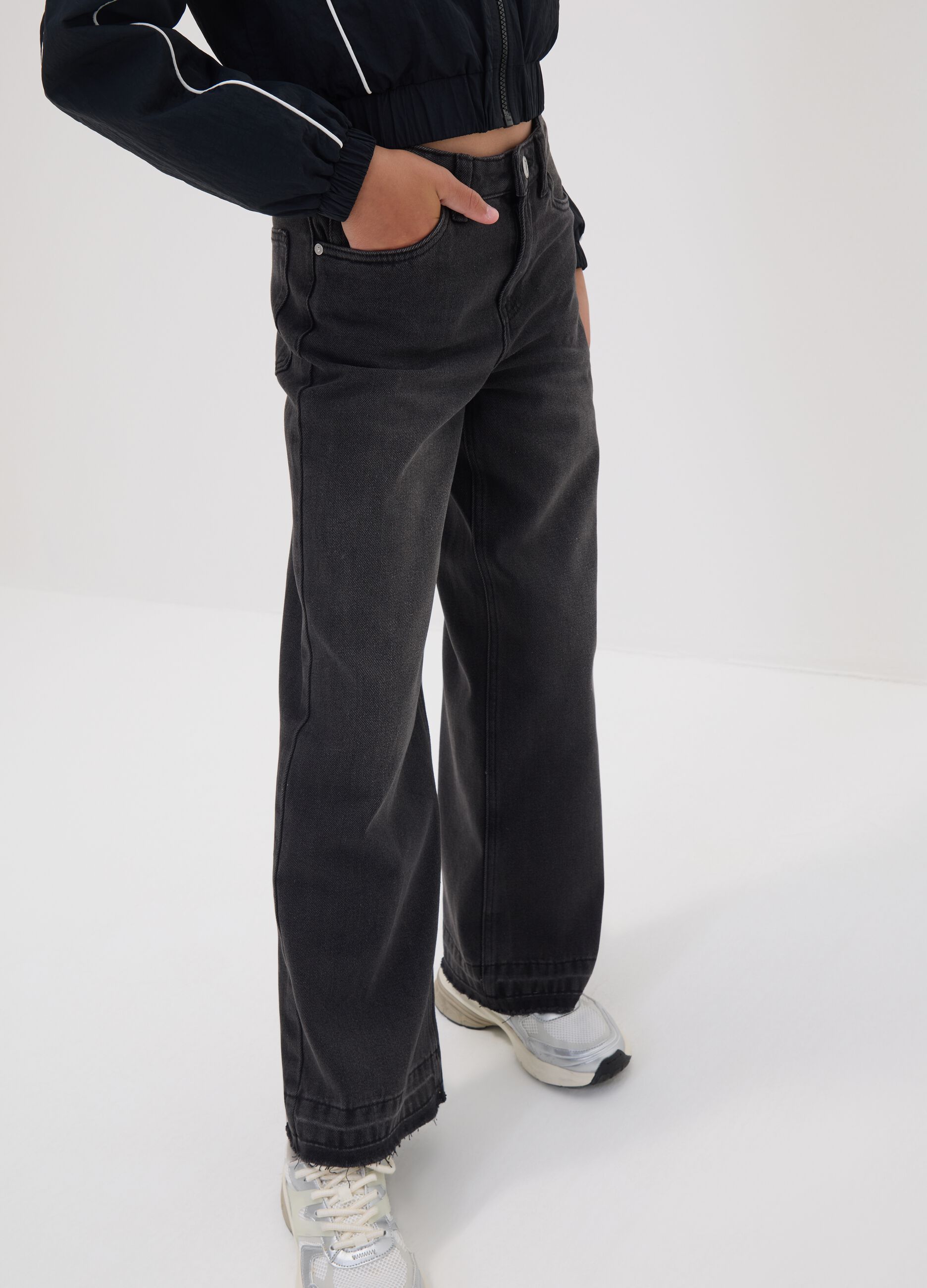 Jeans neri culotte in misto cotone, lyocell e viscosa per ragazza